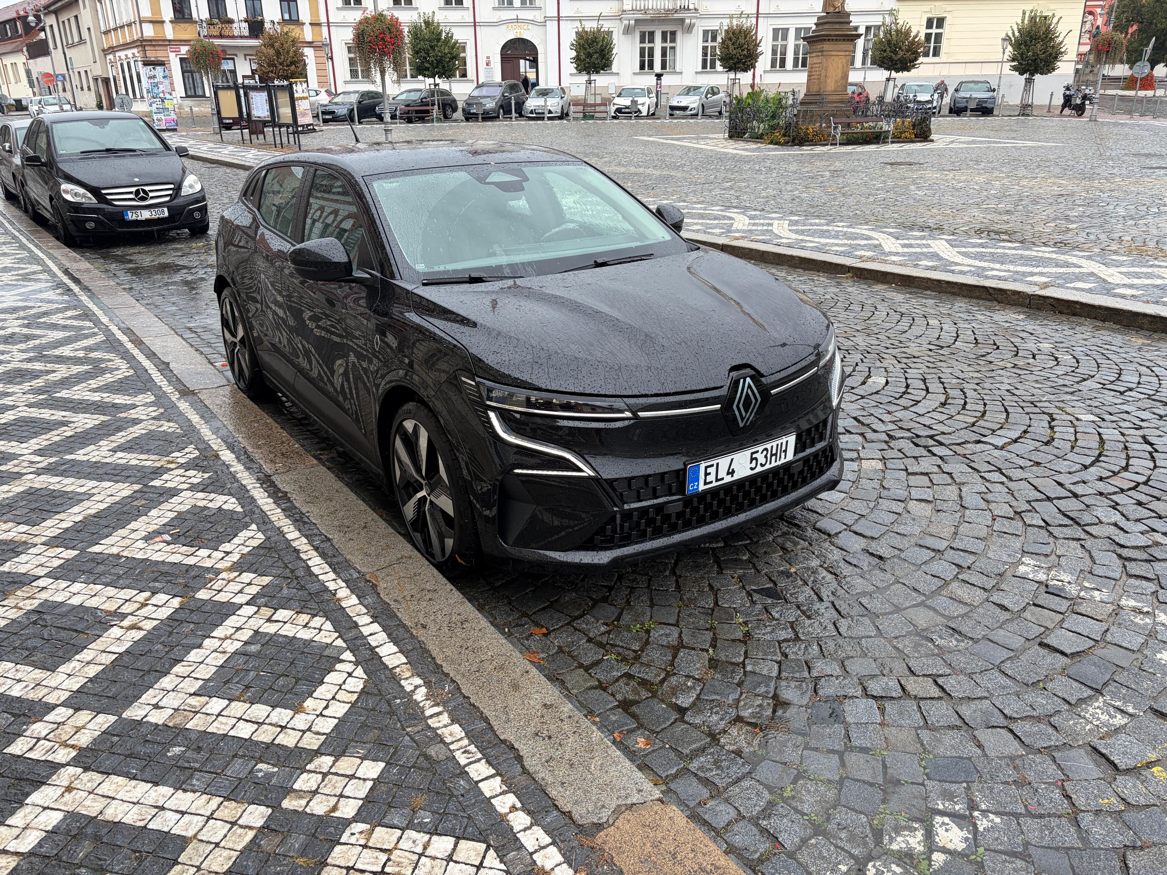 Renault Mégane, E-Tech 160 kW R220