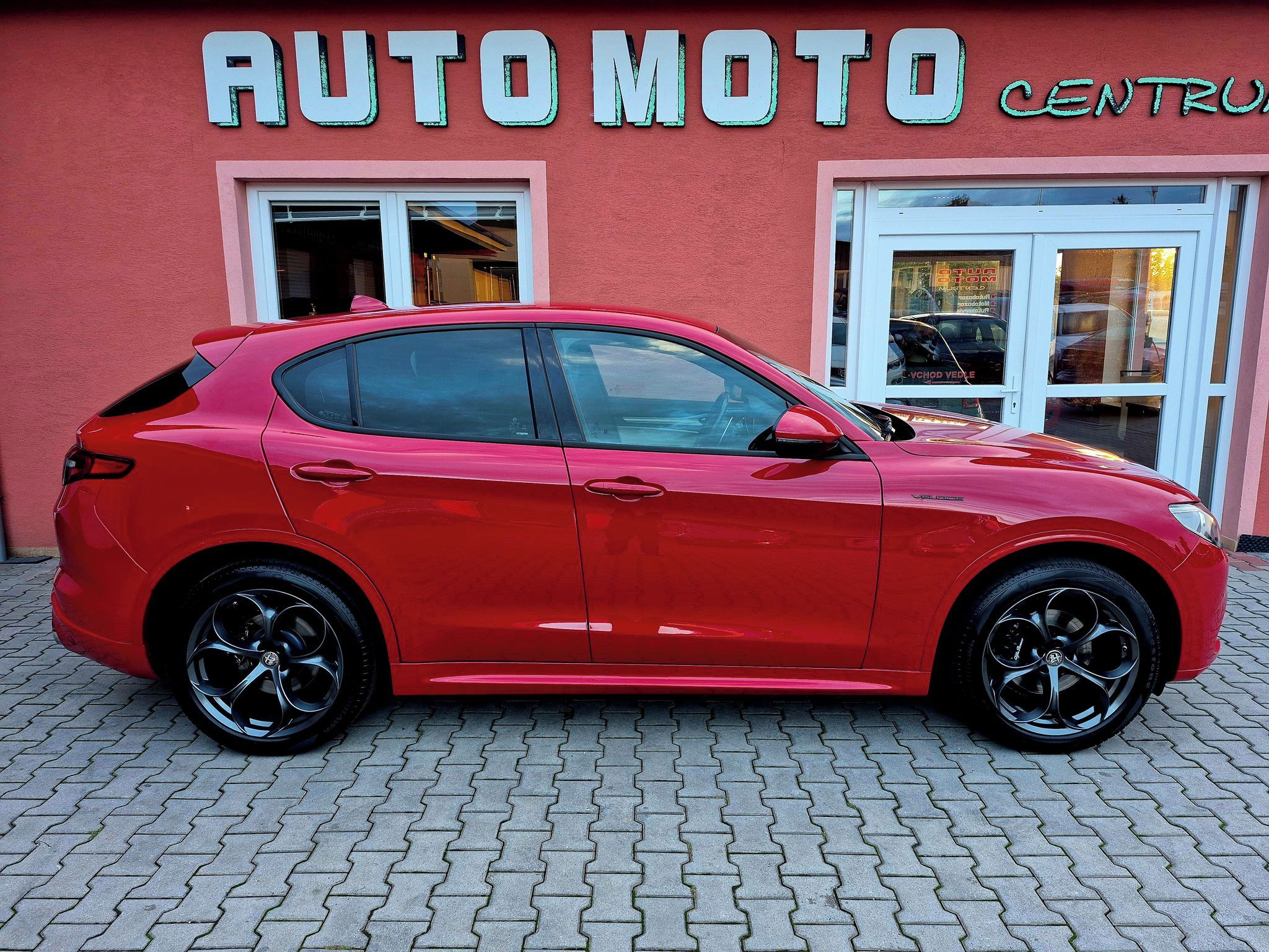 Alfa Romeo Stelvio, 2.0 206kw VELOCE Q4 - fotka 6