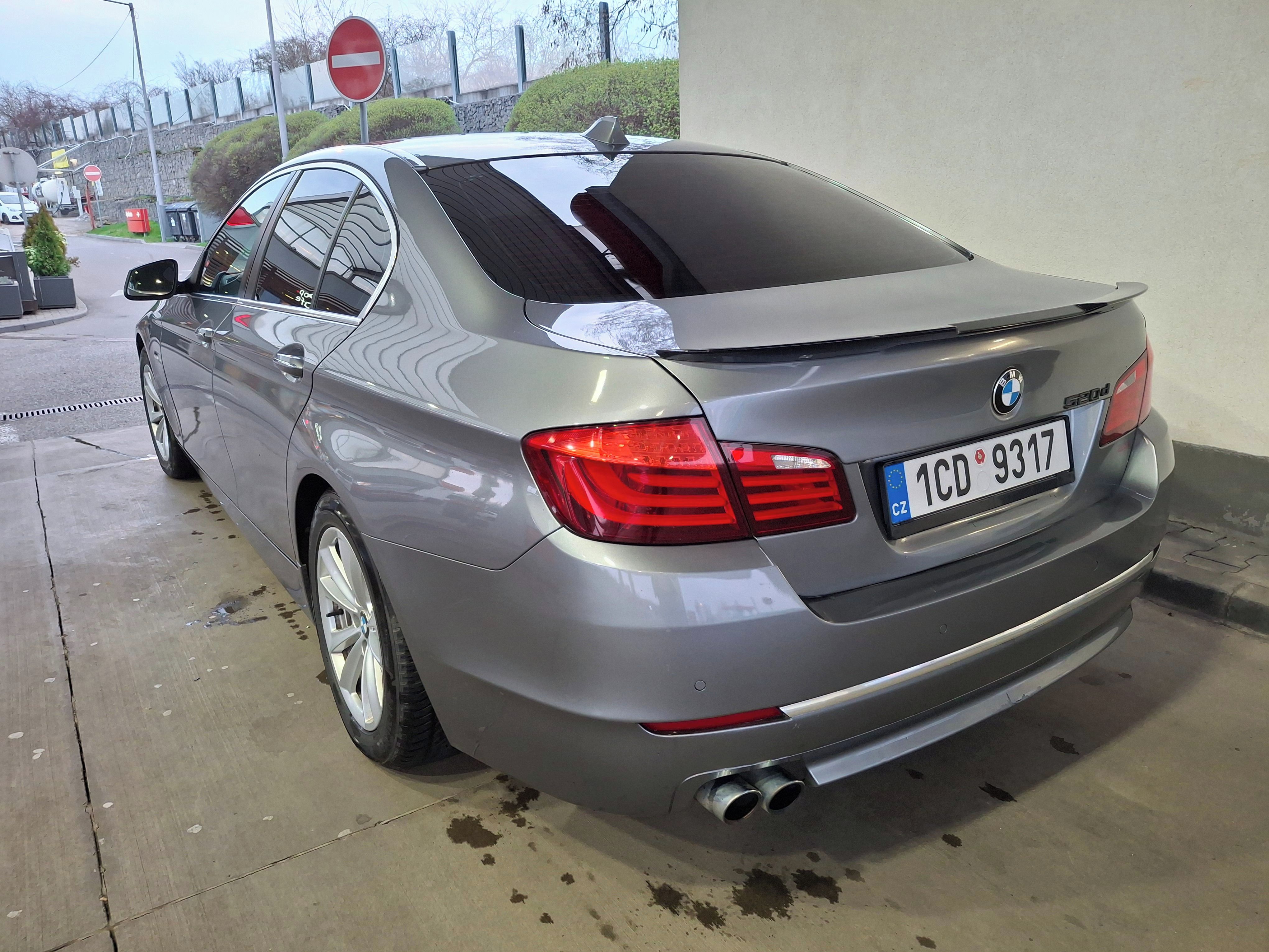 BMW Řada 5, BMW 2,0D najeto 180 tis cebia - fotka 6
