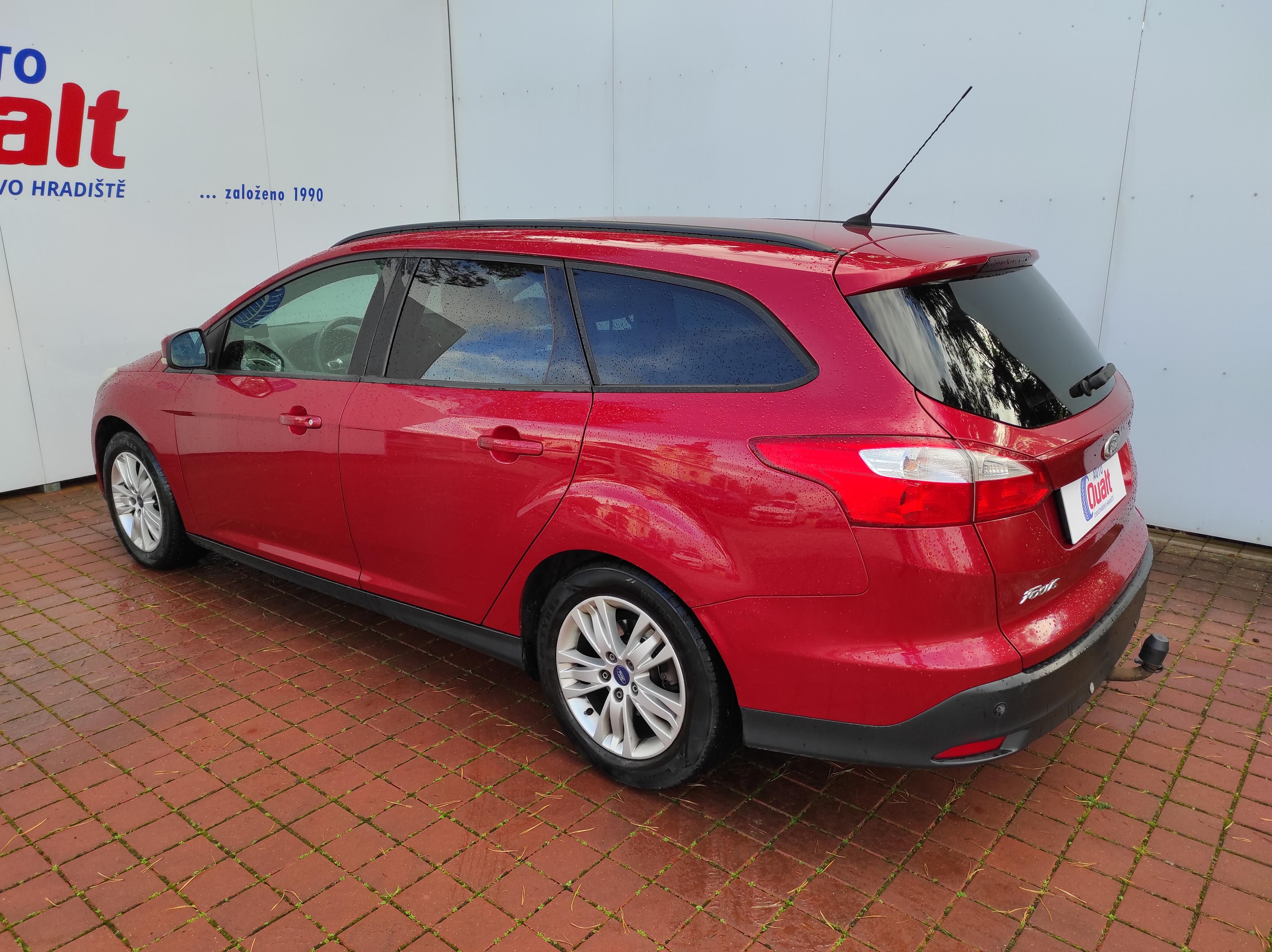Ford Focus, 1.6 KLIMA, ZÁVĚS, VYHŘ.Č.SKLO - fotka 6