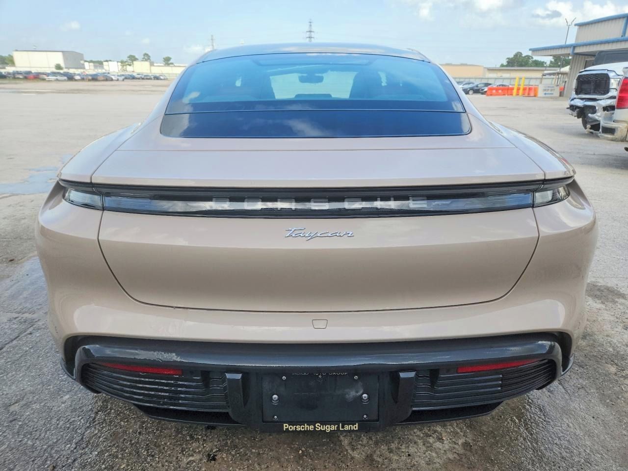 Porsche Taycan, Auto na cestě - fotka 6