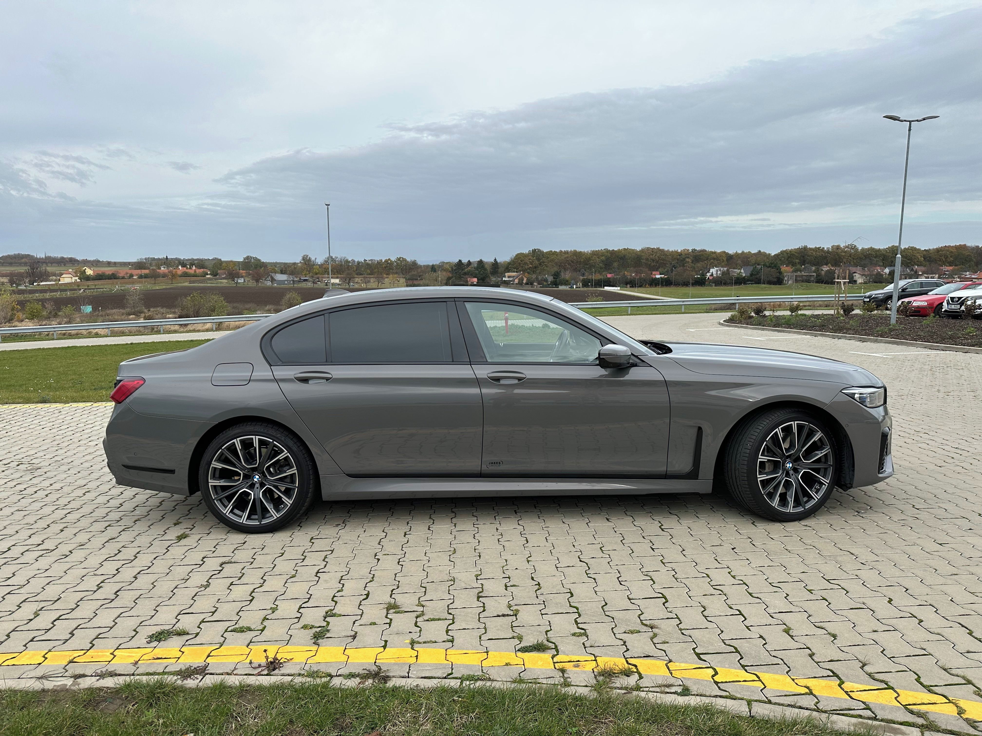 BMW Řada 7, BMW 745Le xDrive autoriz. ser. - fotka 4