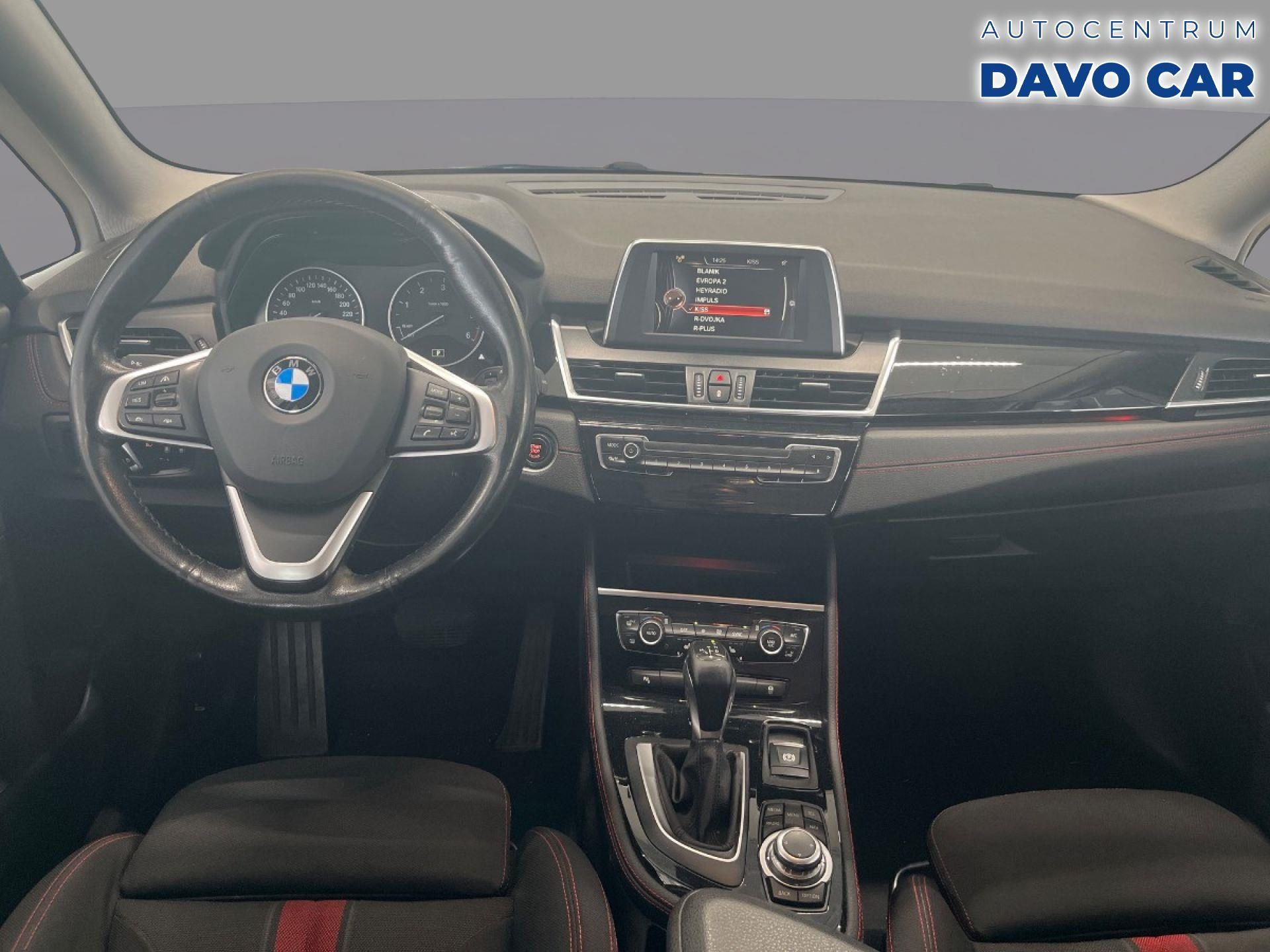 BMW Řada 2, 2,0 218d Aut GrandTourer 7Míst - fotka 3