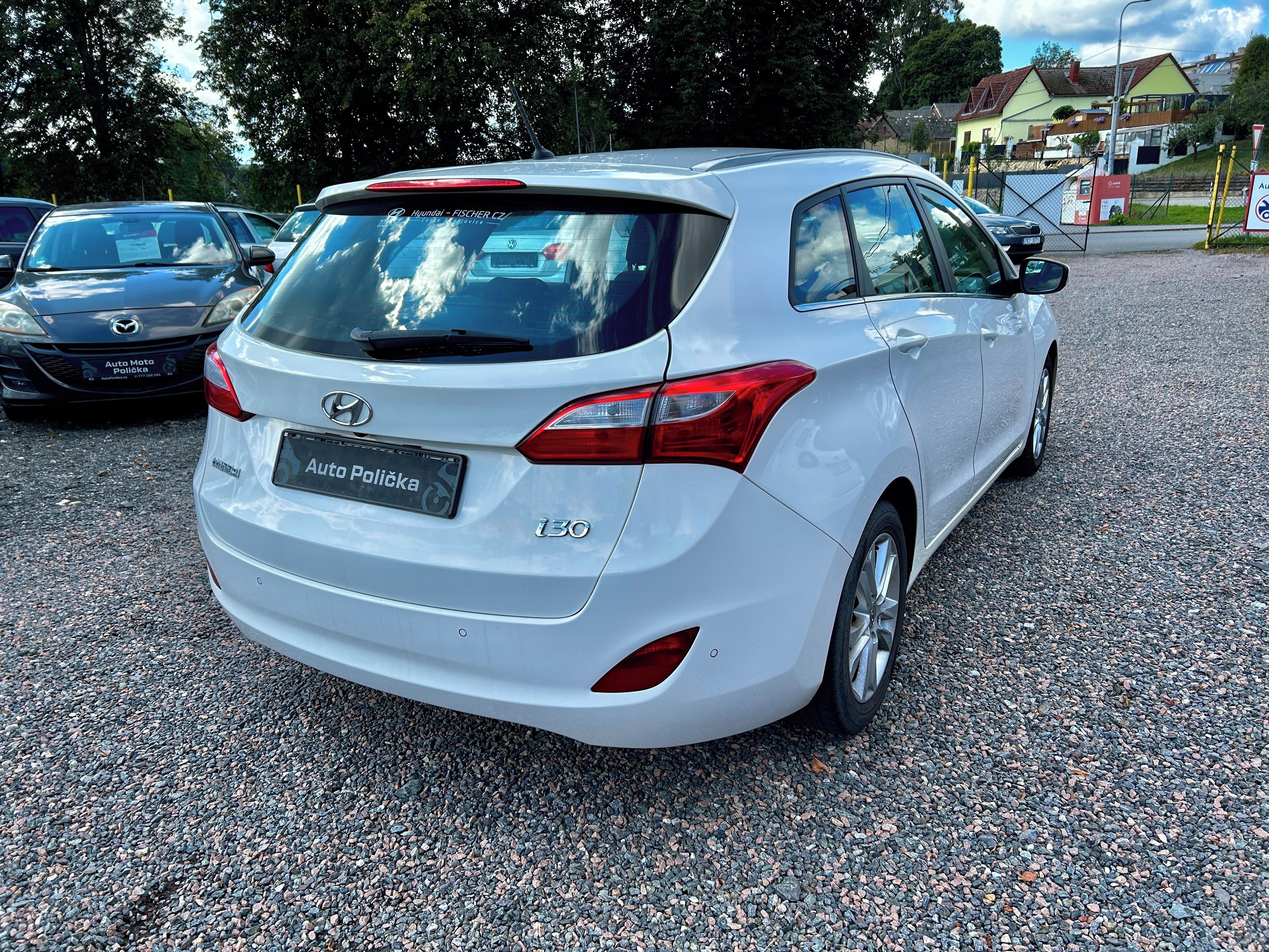 Hyundai i30, 1.6d 81 kW Servis,Stav,Výbava - fotka 5