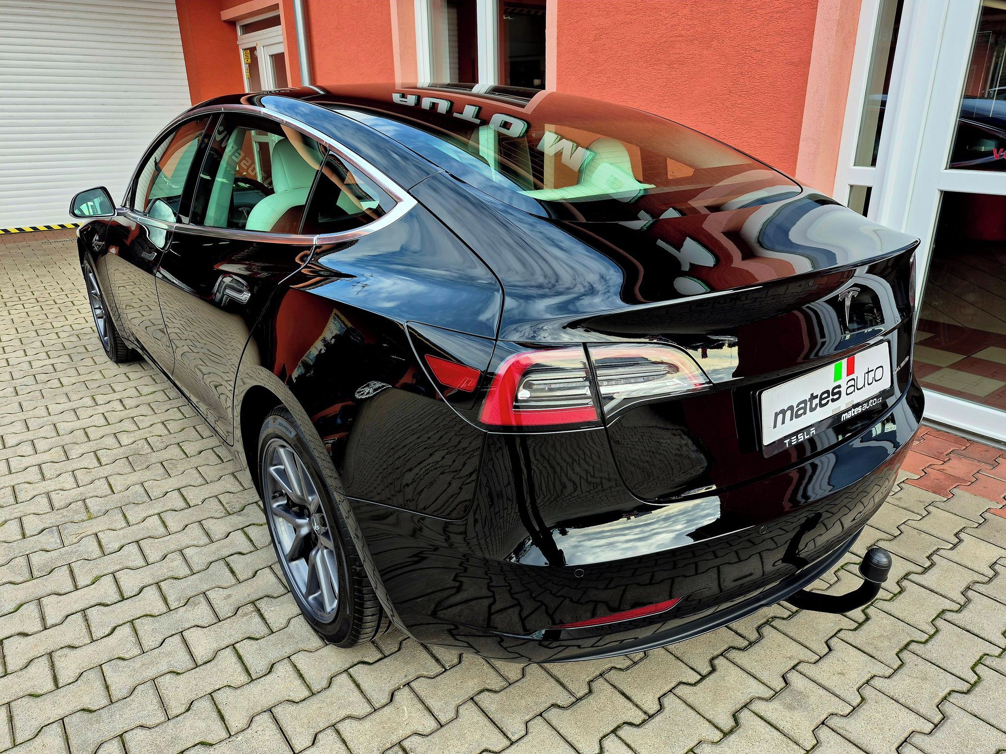Tesla Model 3, L.R.D. Motor - 366 kW DPH SOH - fotka 3