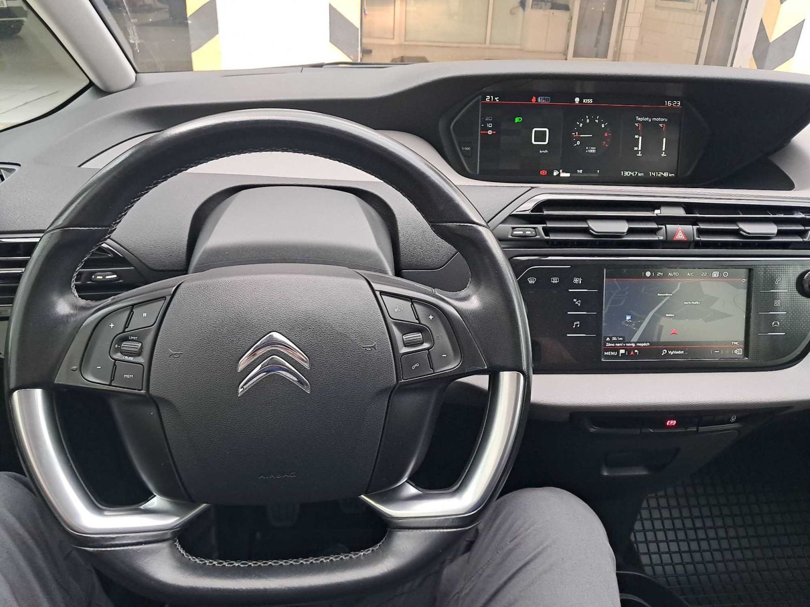 Citroën Grand C4 Picasso, 1.6 BlueHDi, 7 míst, Navi - fotka 3
