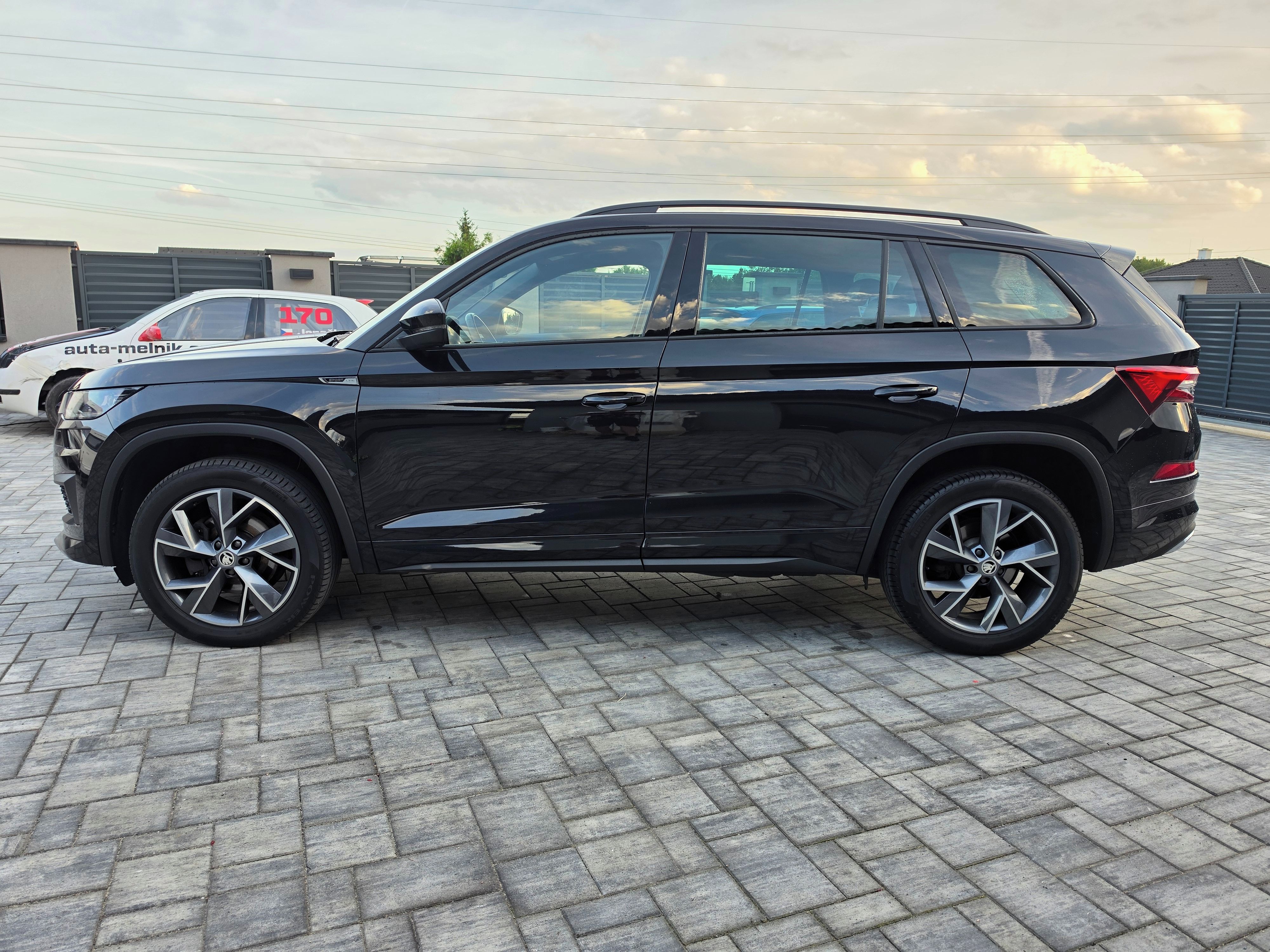 Škoda Kodiaq, 2.0 TDi 110kw SPORTLINE ZÁRUKA - fotka 5