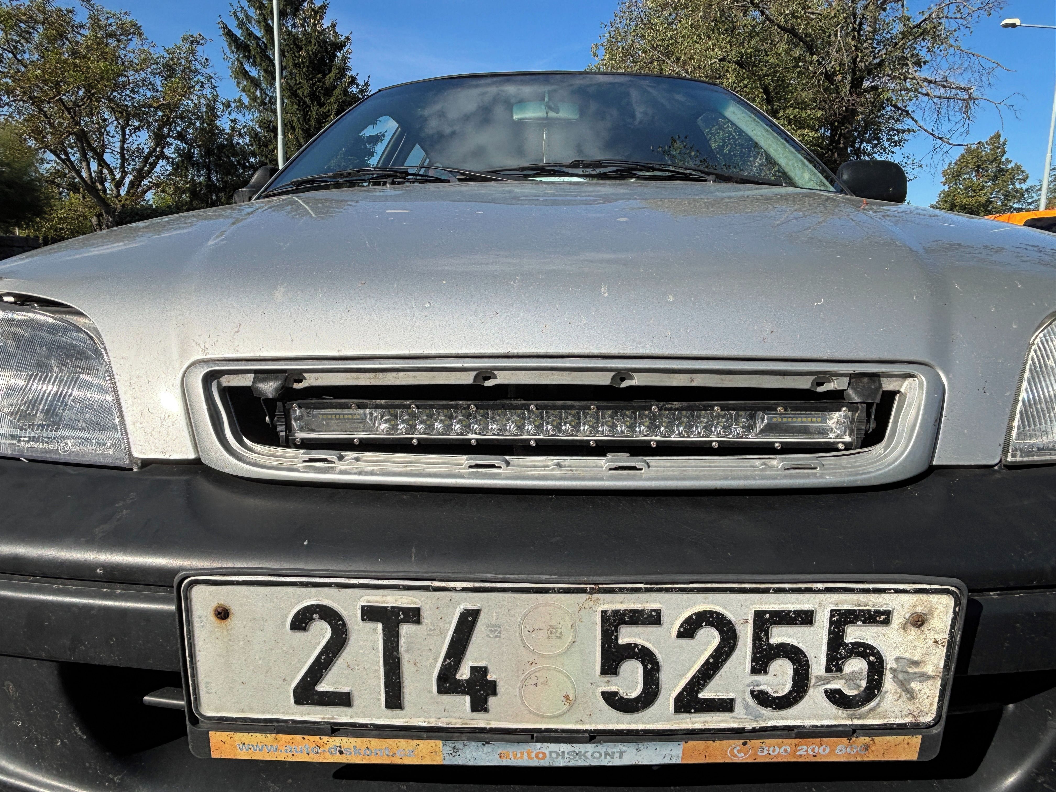 Suzuki Swift, 1.0 - fotka 5