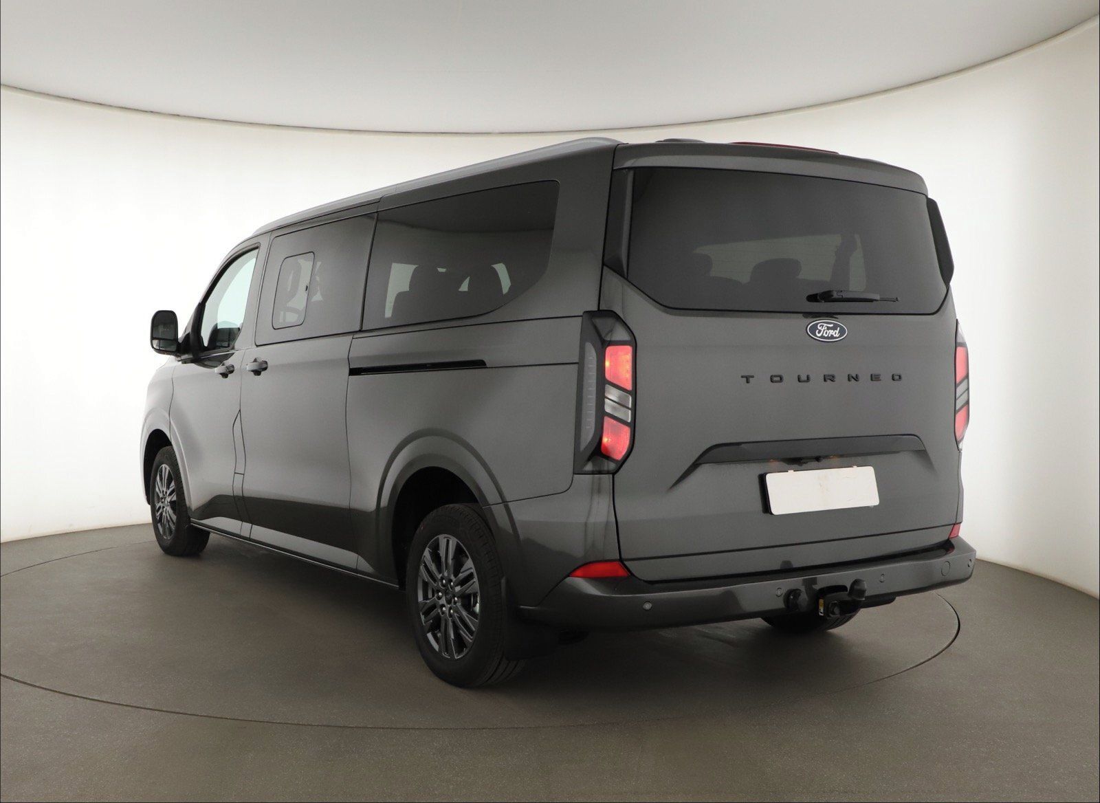 Ford Tourneo Custom, 2.0 EcoBlue, Titanium, 1Maj - fotka 3