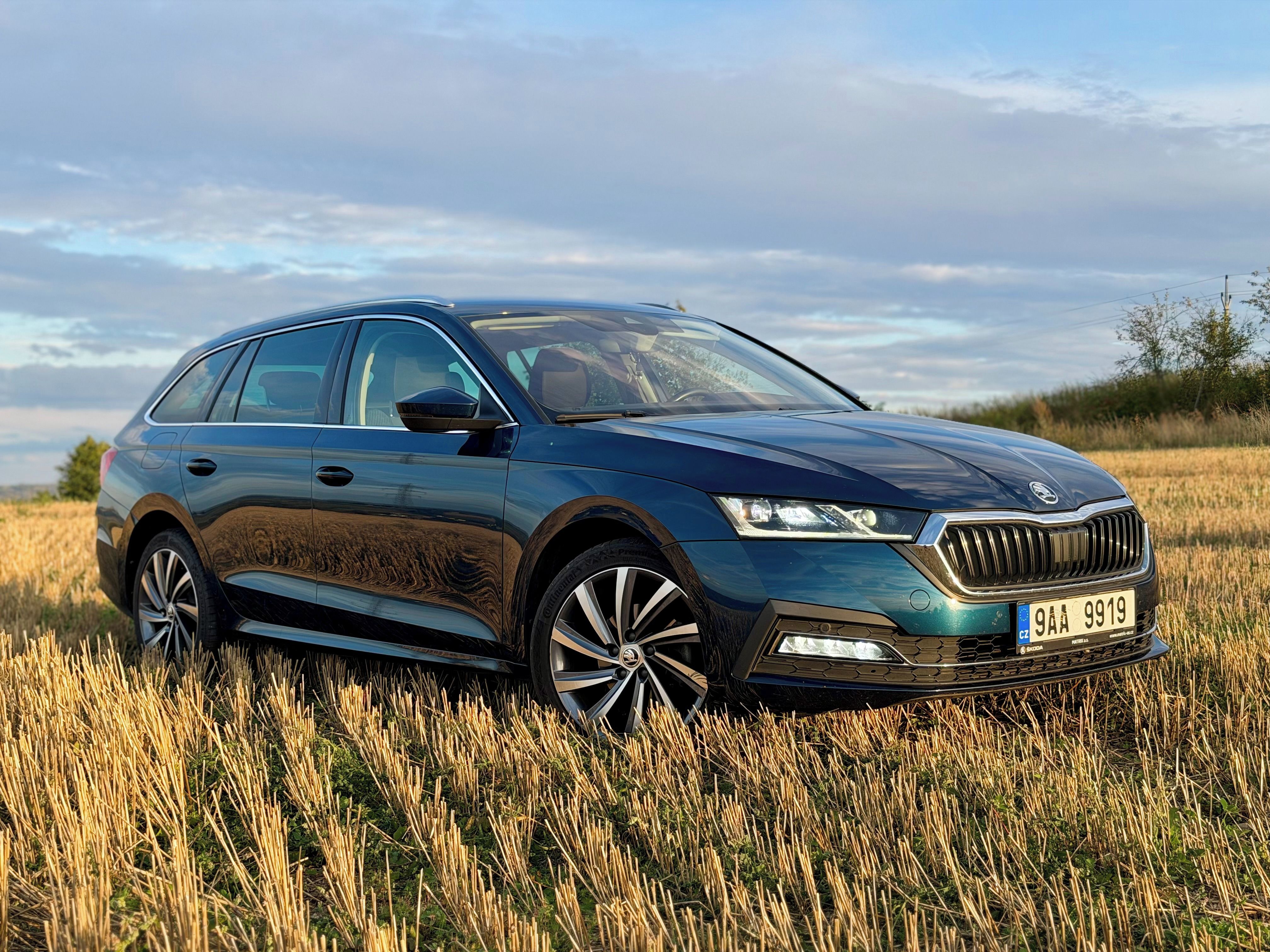 Škoda Octavia, Škoda Octavia 2.0-110kw STYLE - fotka 6