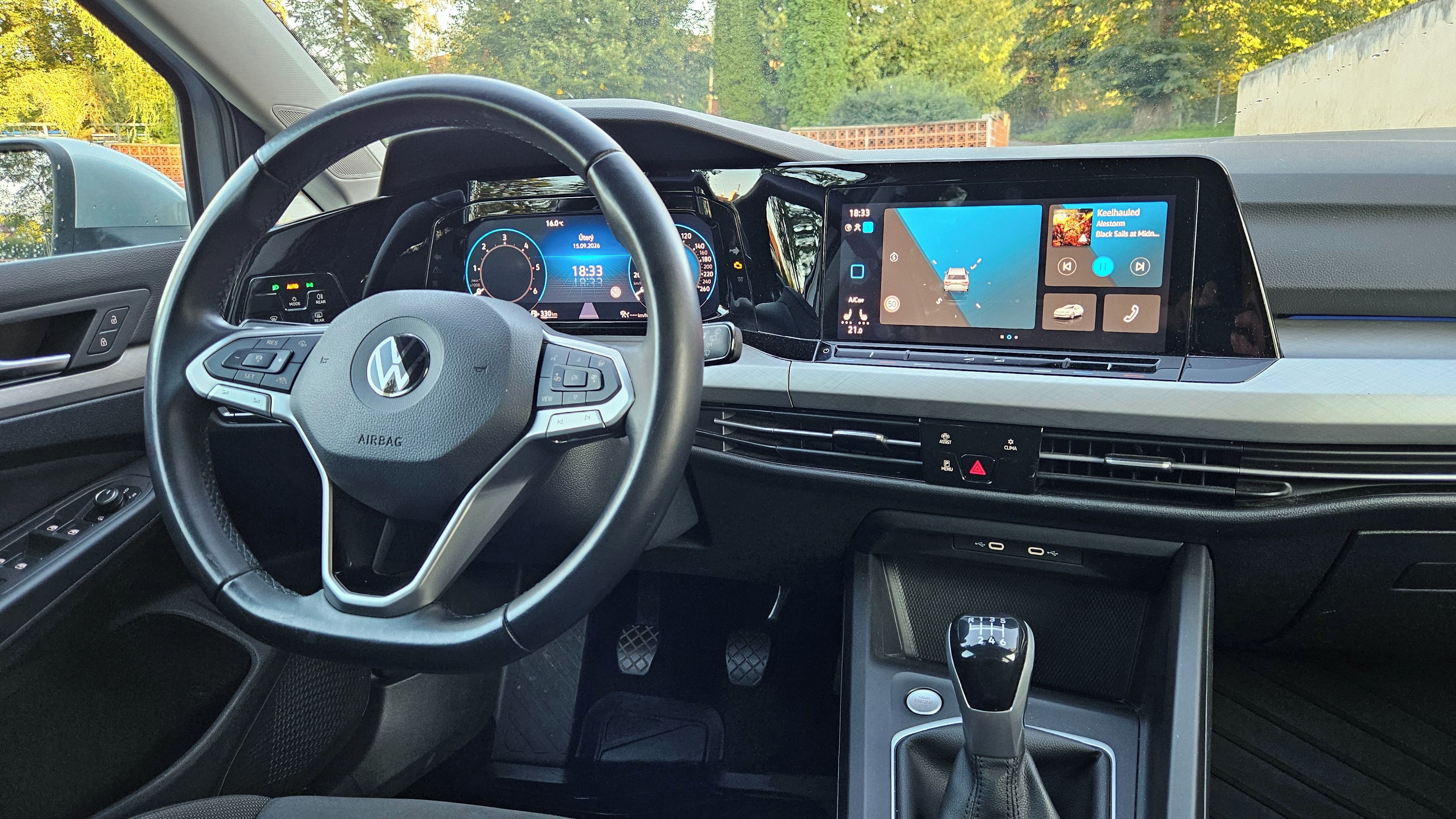 Volkswagen Golf, 2.0 TDI 85kw - fotka 2