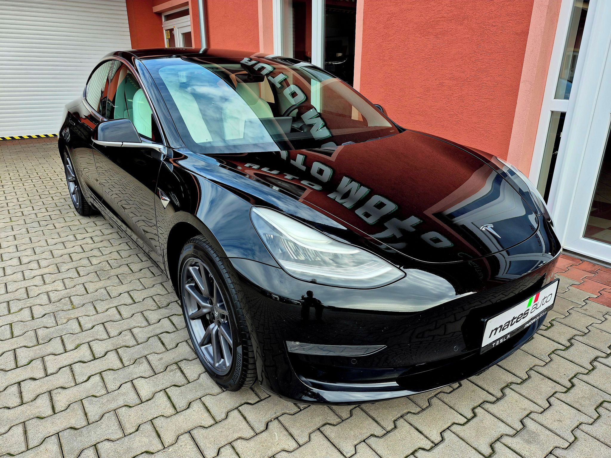 Tesla Model 3, L.R.D. Motor - 366 kW DPH SOH - fotka 4