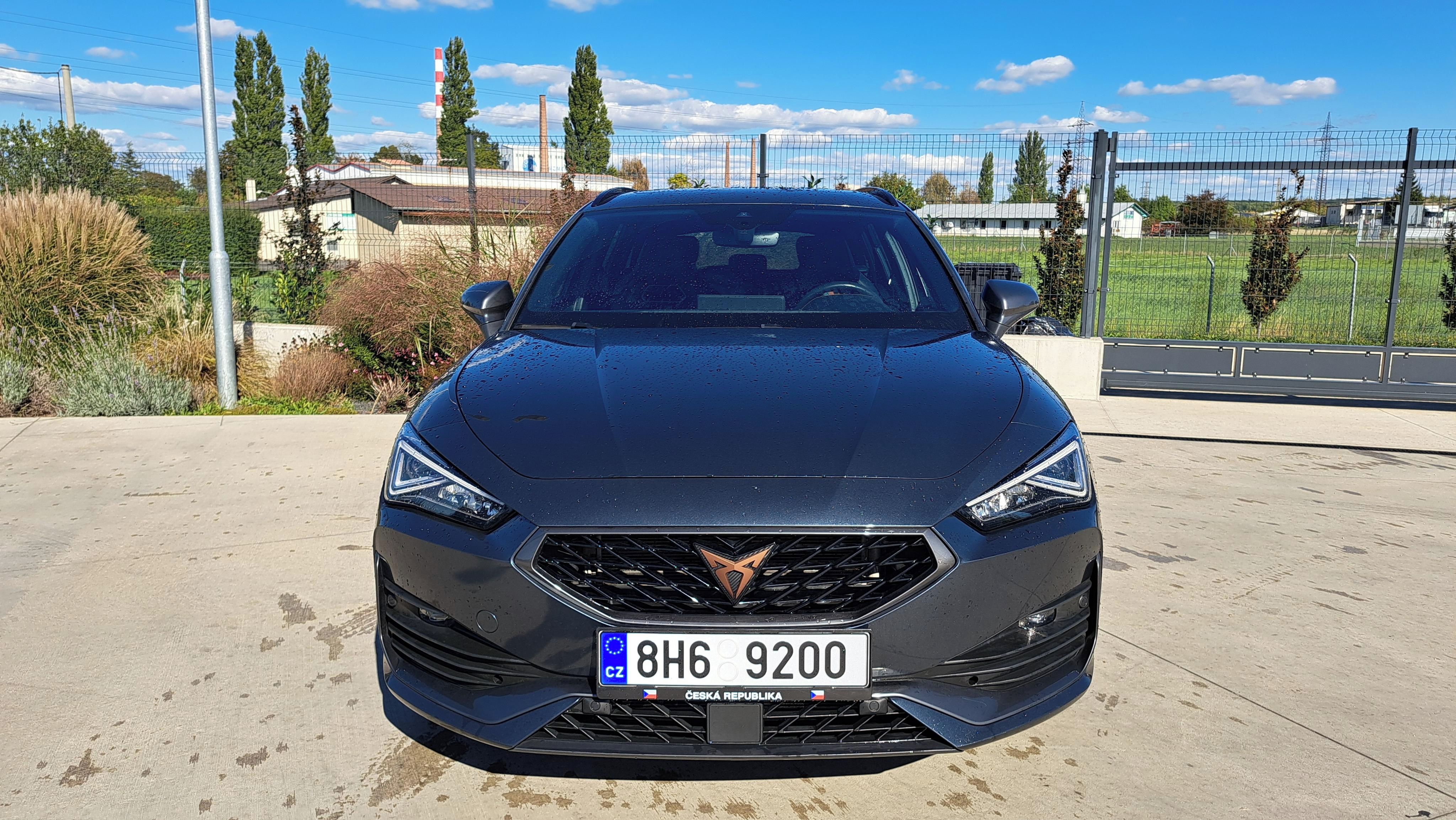 Cupra Leon, VZ Line 1.5 eTSI DSG, max výb. - fotka 5