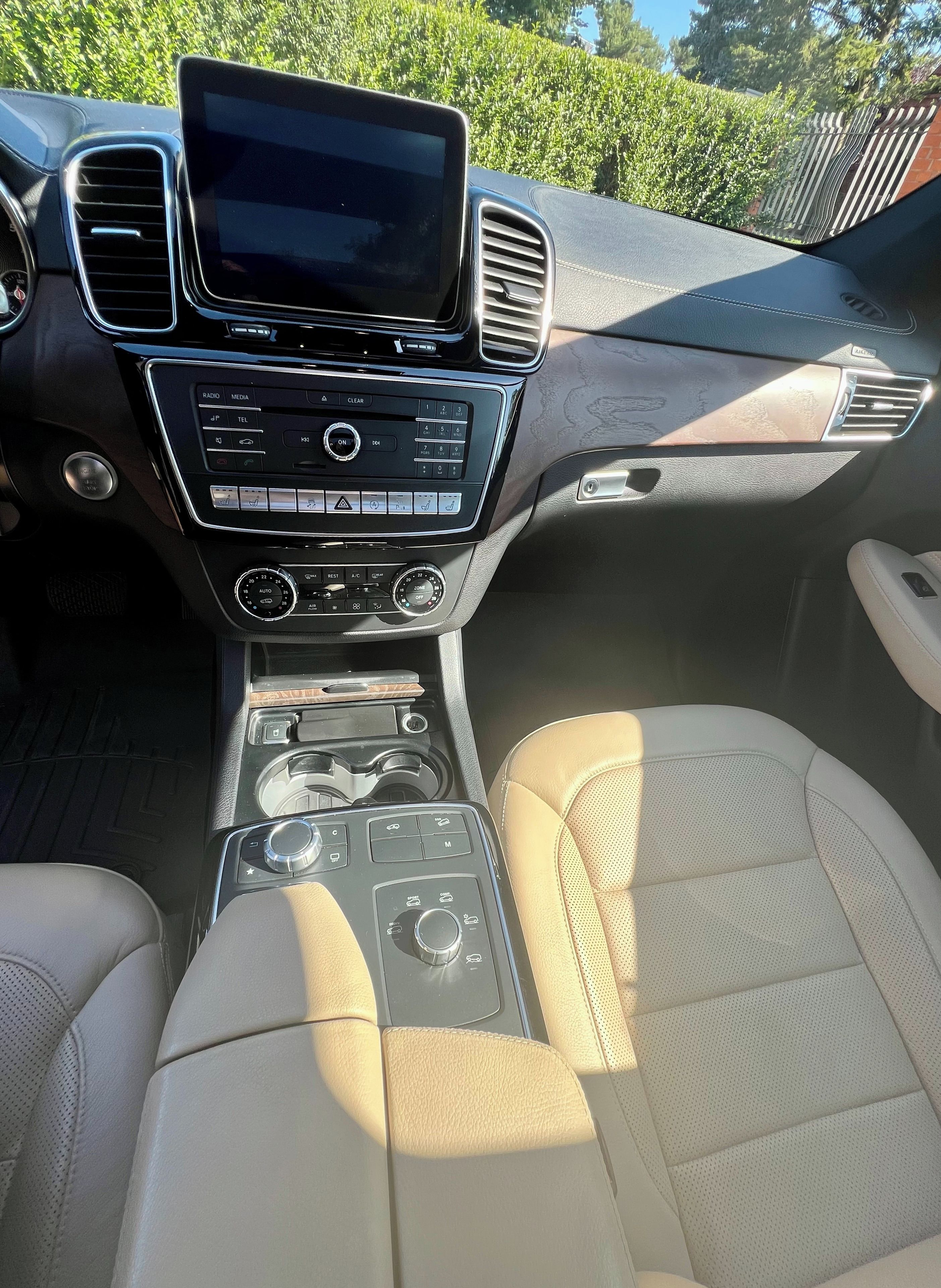 Mercedes-Benz GLS, GLS 350D 4MATIC - fotka 6