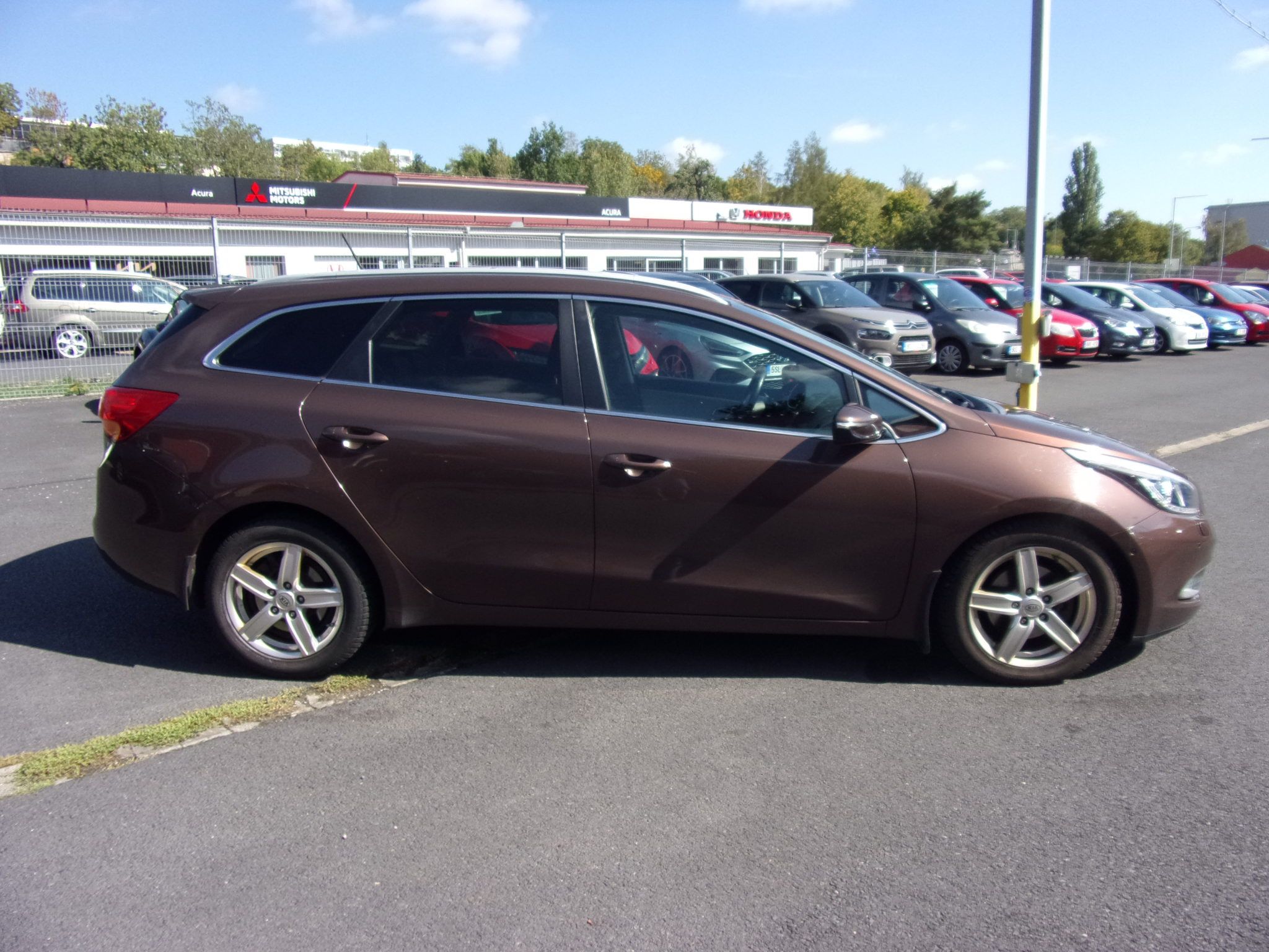 Kia Cee´d, 1,6 CRDi SW  Exclusive - fotka 2
