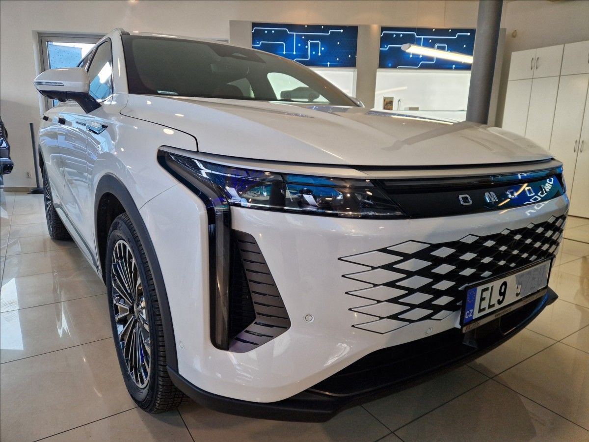 Omoda, SHS PREMIUM