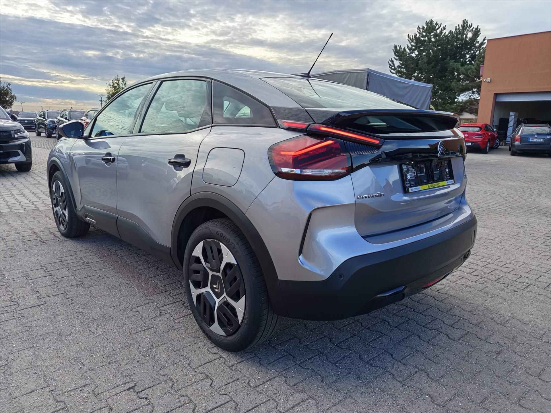 Citroën C4, 1,2 PT 100k, serv.kniha - fotka 3