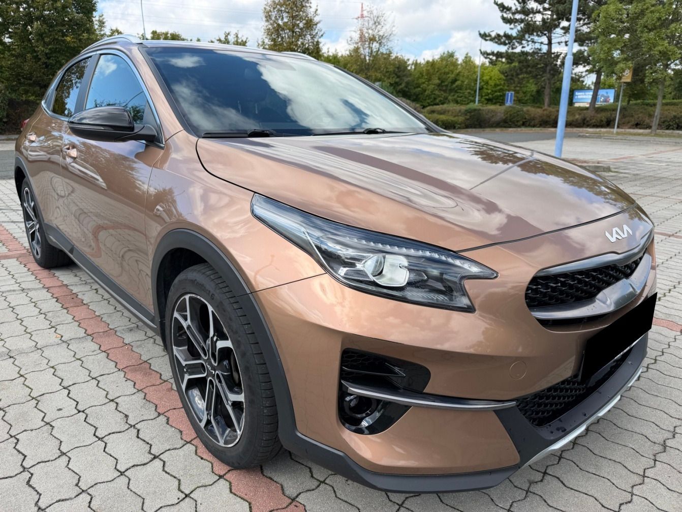Kia XCee´d, 1.6 Crdi Mhev  Black Edition - fotka 5