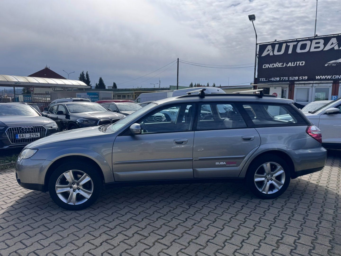Subaru Outback, AUTOMAT 4X4 2,5i 121 KW TAŽNÉ - fotka 2