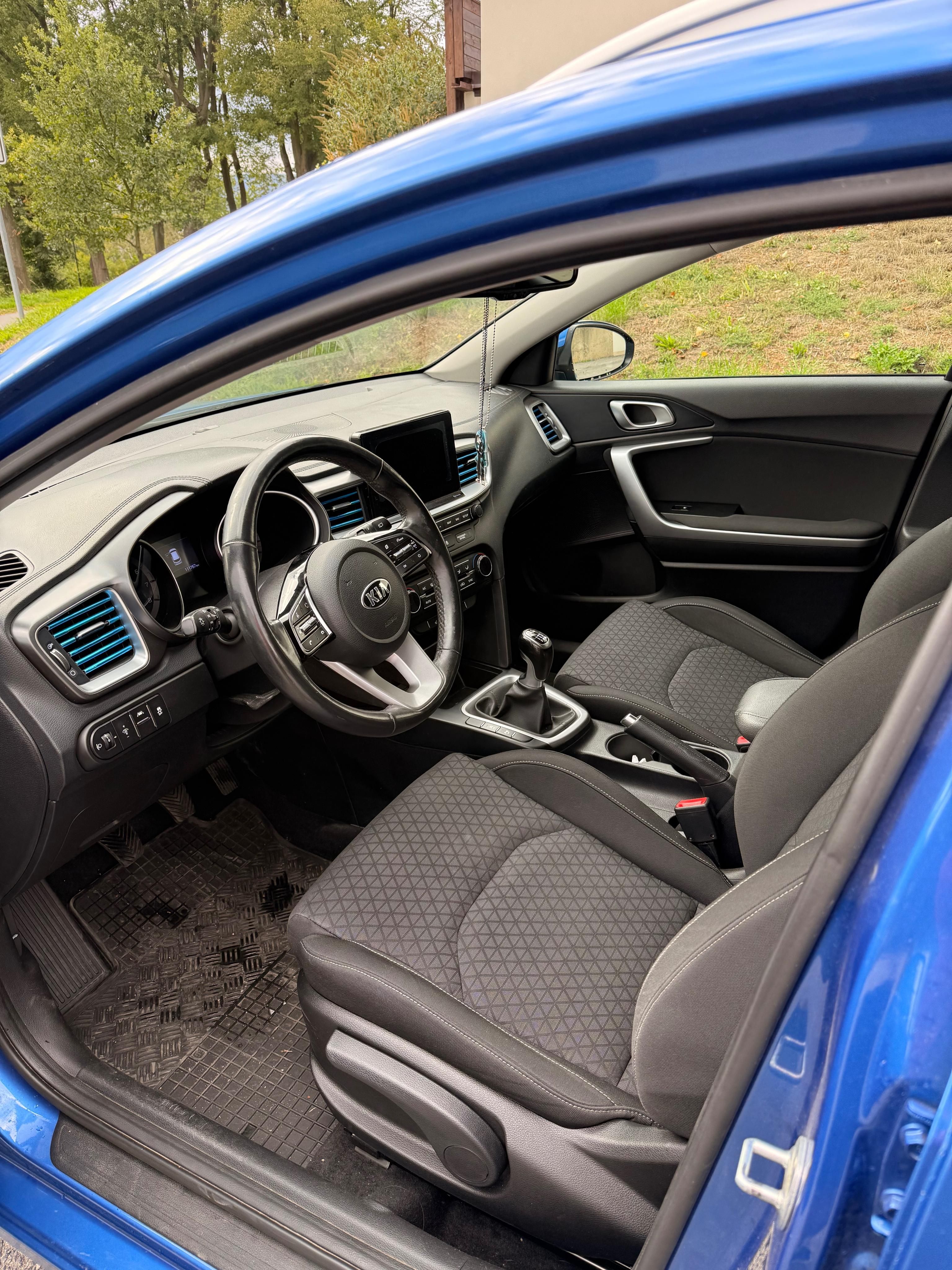 Kia Cee´d SW, 1.4 T-GDi 2019, 1. majitel - fotka 6