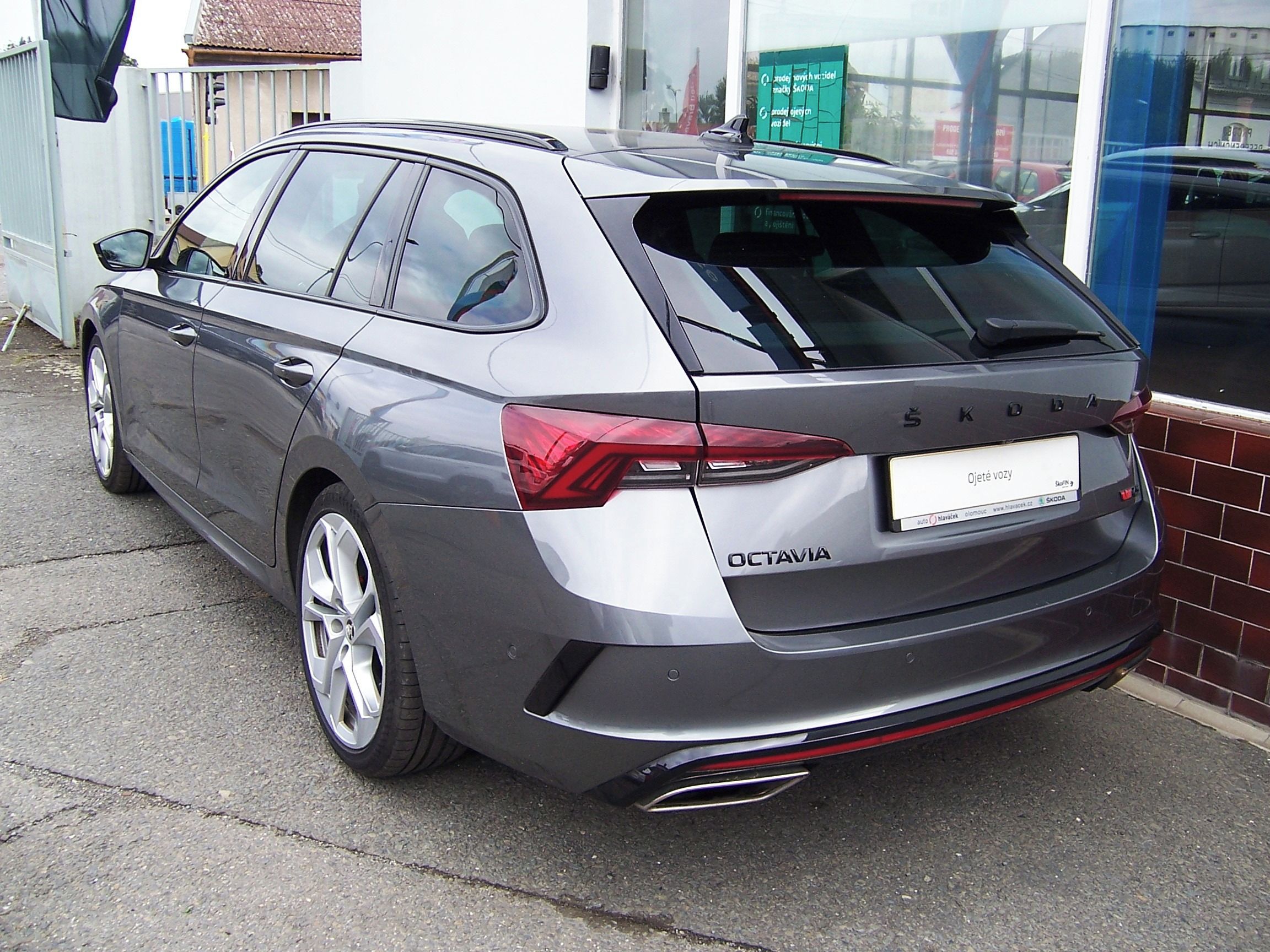 Škoda Octavia, Combi RS 2.0TDI 147kW 7A - fotka 2