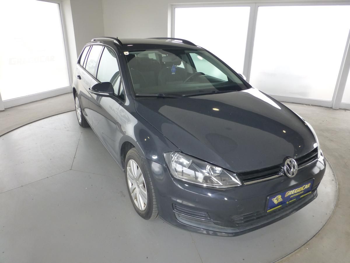 Volkswagen Golf, 1,6TDI*NAVI*TAŽNÉ**ALU**PARK.S - fotka 4