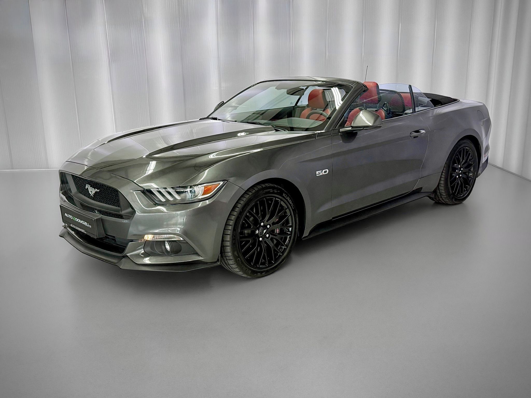 Ford Mustang, 5.0 V8 GT CABRIO, ROUSH VÝFUKY