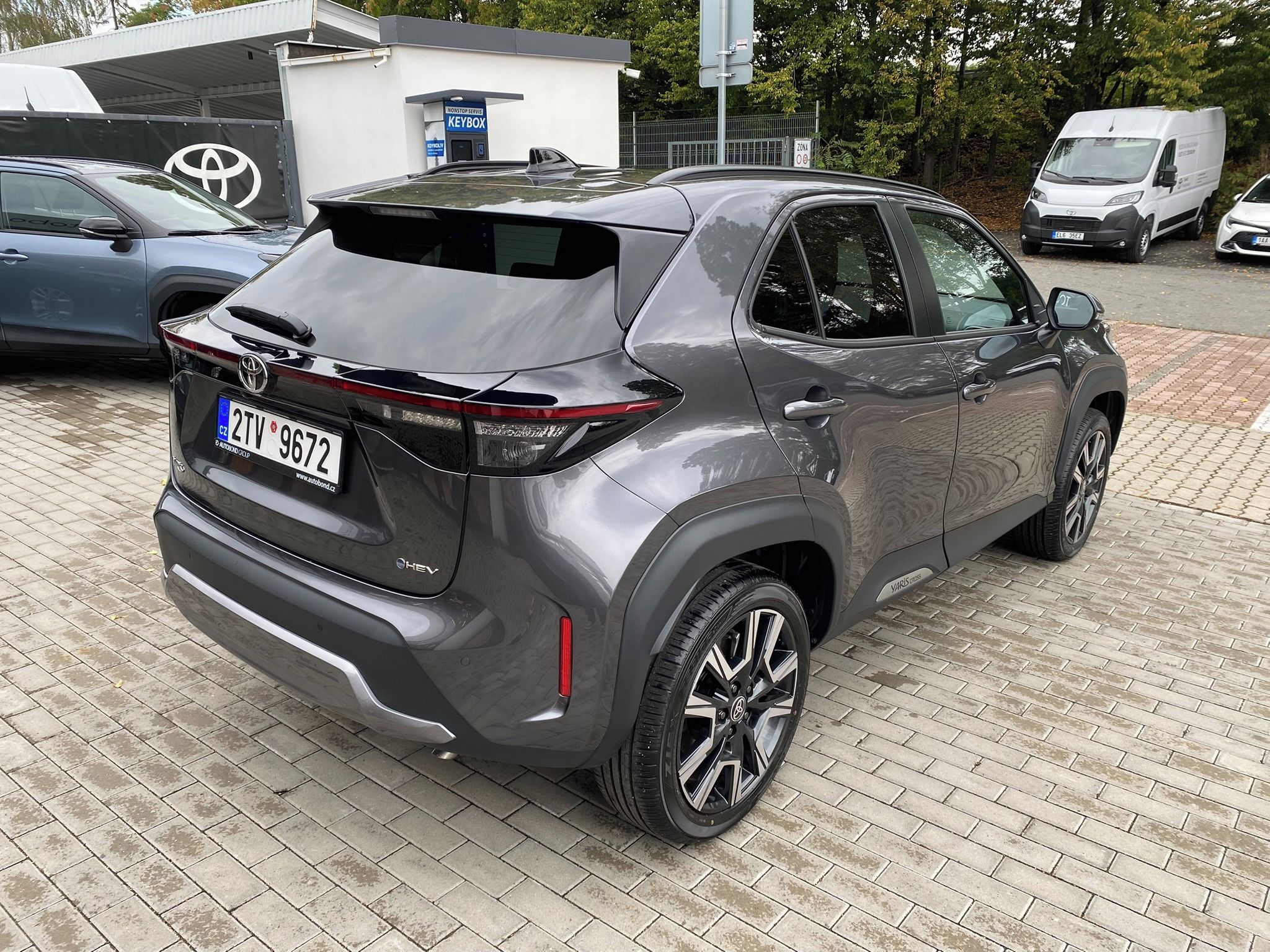 Toyota Yaris Cross, 1.5 HEV 130k STYLE - fotka 6