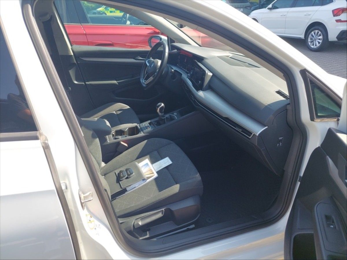 Volkswagen Golf, 1,0 TSi 81kW - fotka 2