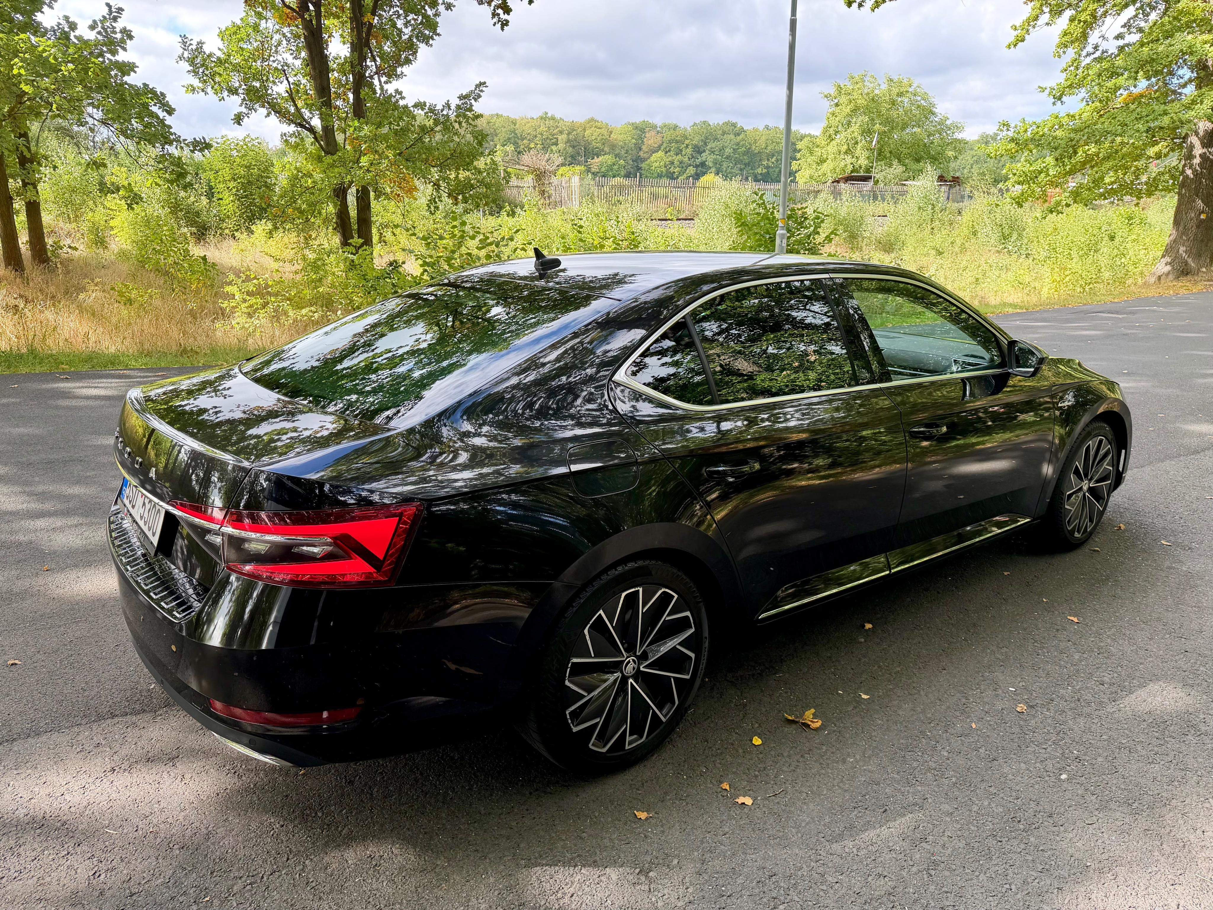 Škoda Superb, SUPERB 2.0 TSI 140 KW L&K TOP - fotka 3