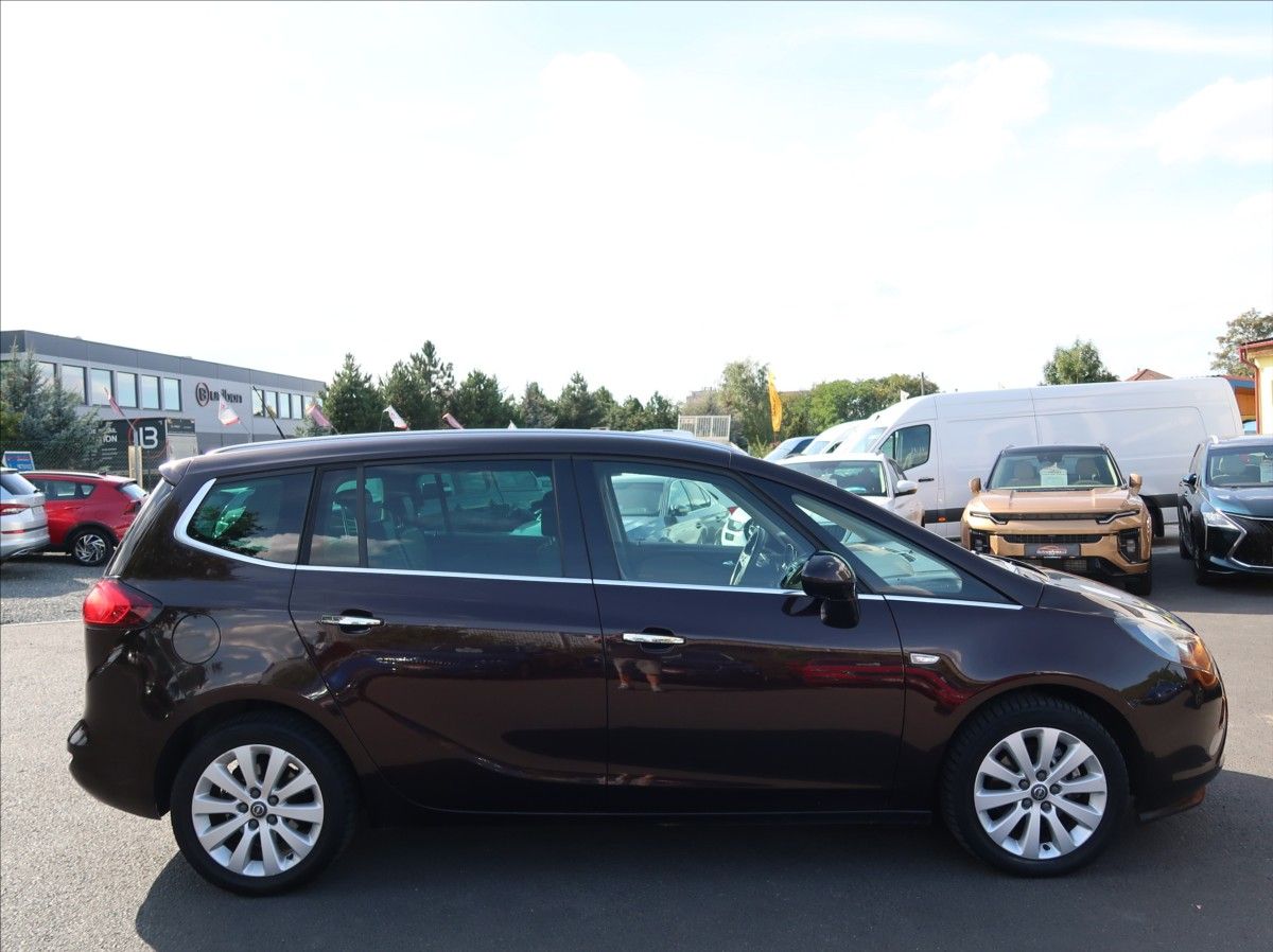 Opel Zafira, 2,0 TDCi,96kW,NovéČR,tempomat - fotka 6