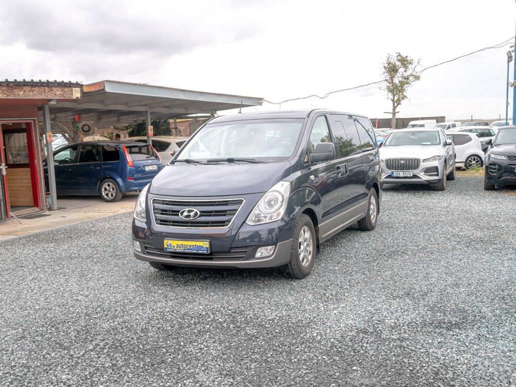 Hyundai H 1, ČR 2.5D 125KW mat – 8 SEDADEL