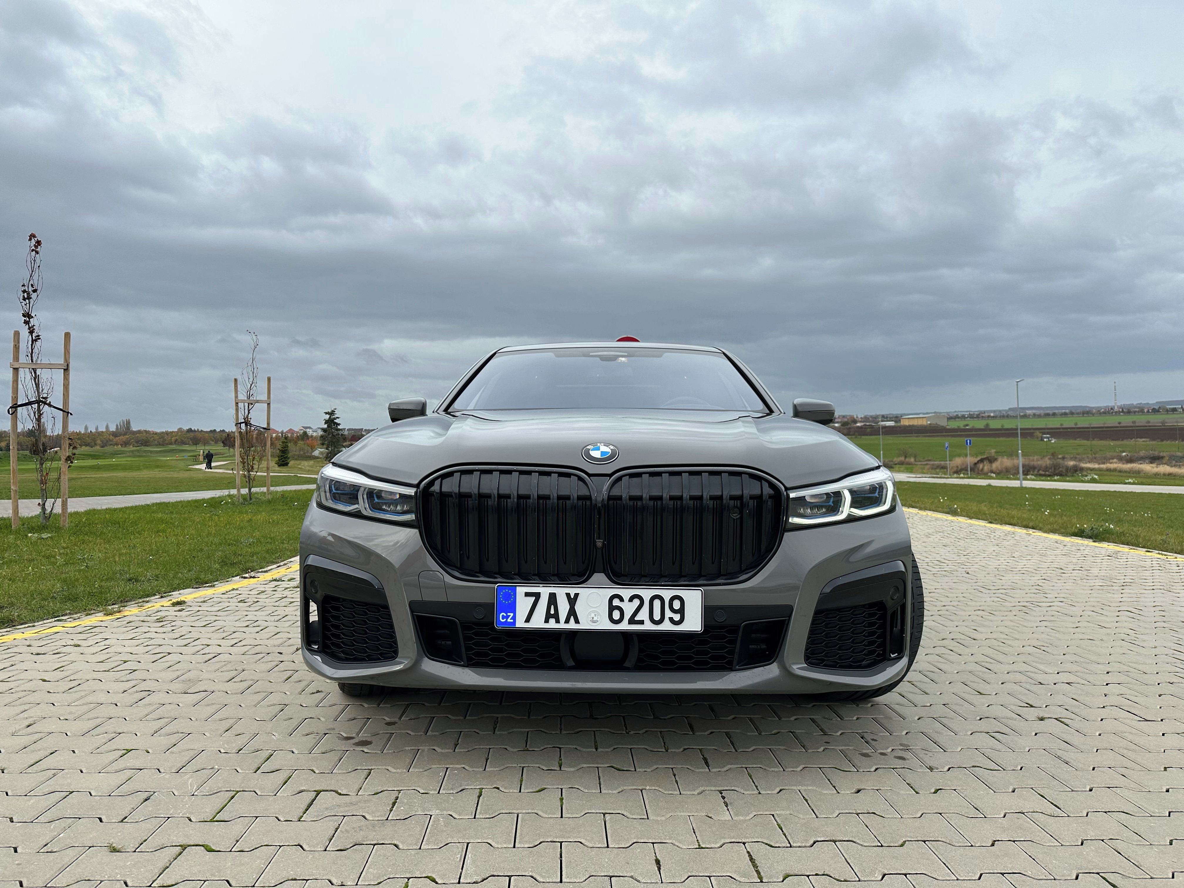BMW Řada 7, BMW 745Le xDrive autoriz. ser. - fotka 2