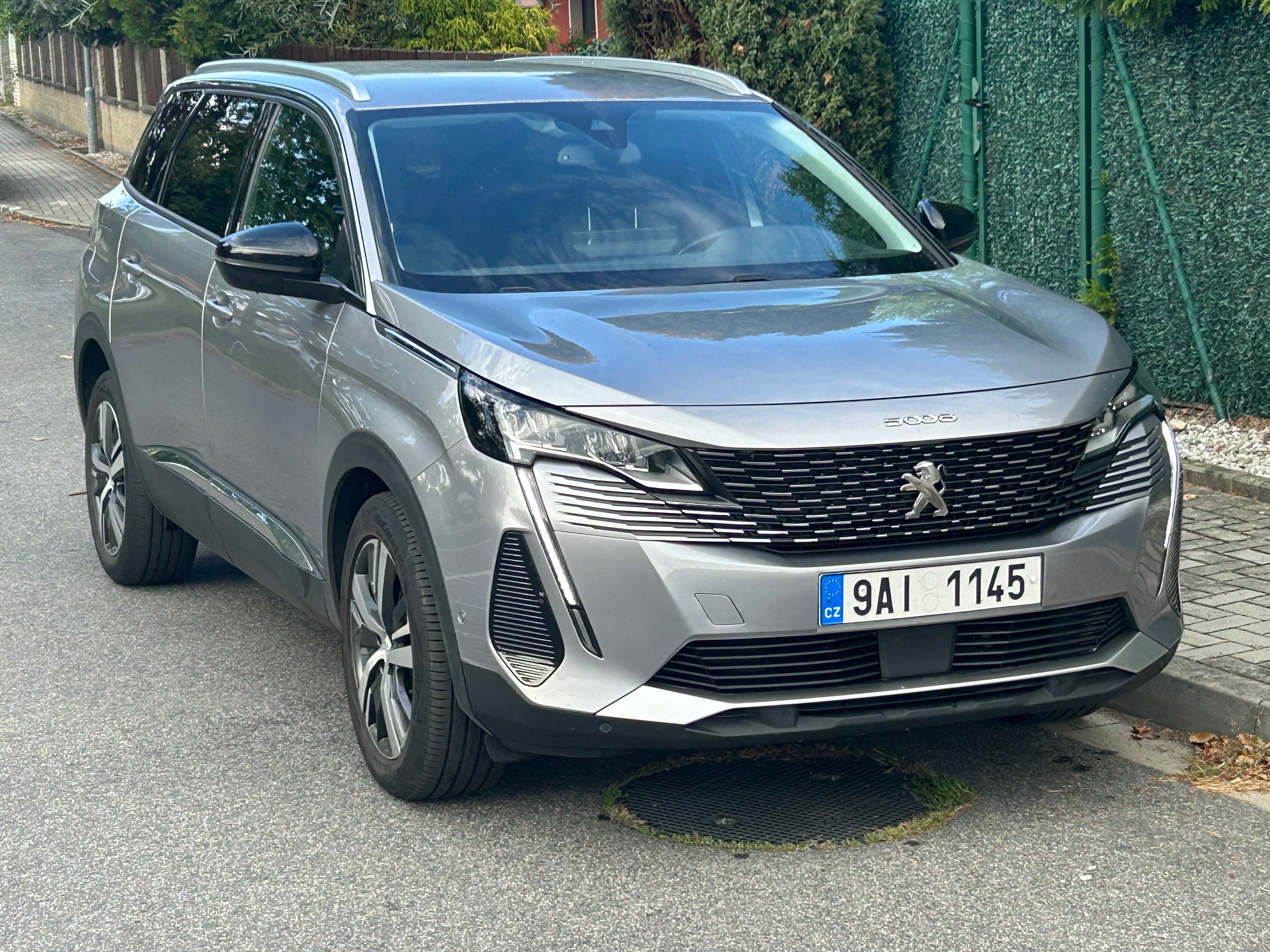 Peugeot 5008, 1.2PT ALLURE 7 míst ČR 1.maj - fotka 2