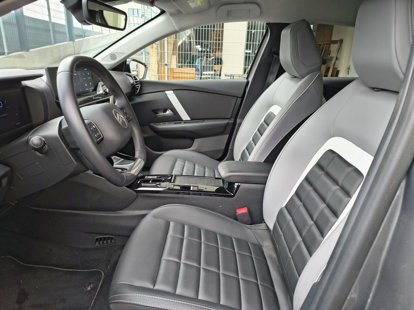 Citroën ë-C4, MAX Electric 156k Extended ran - fotka 6