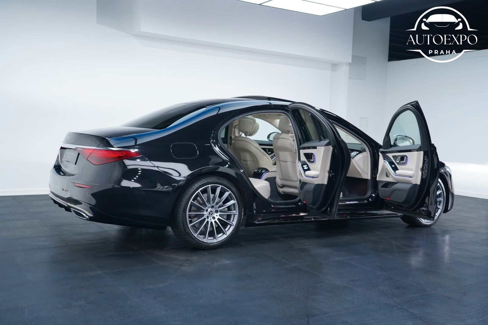 Mercedes-Benz Třídy S, 450d 4M AMG*PANORAMA*BURM. - fotka 4