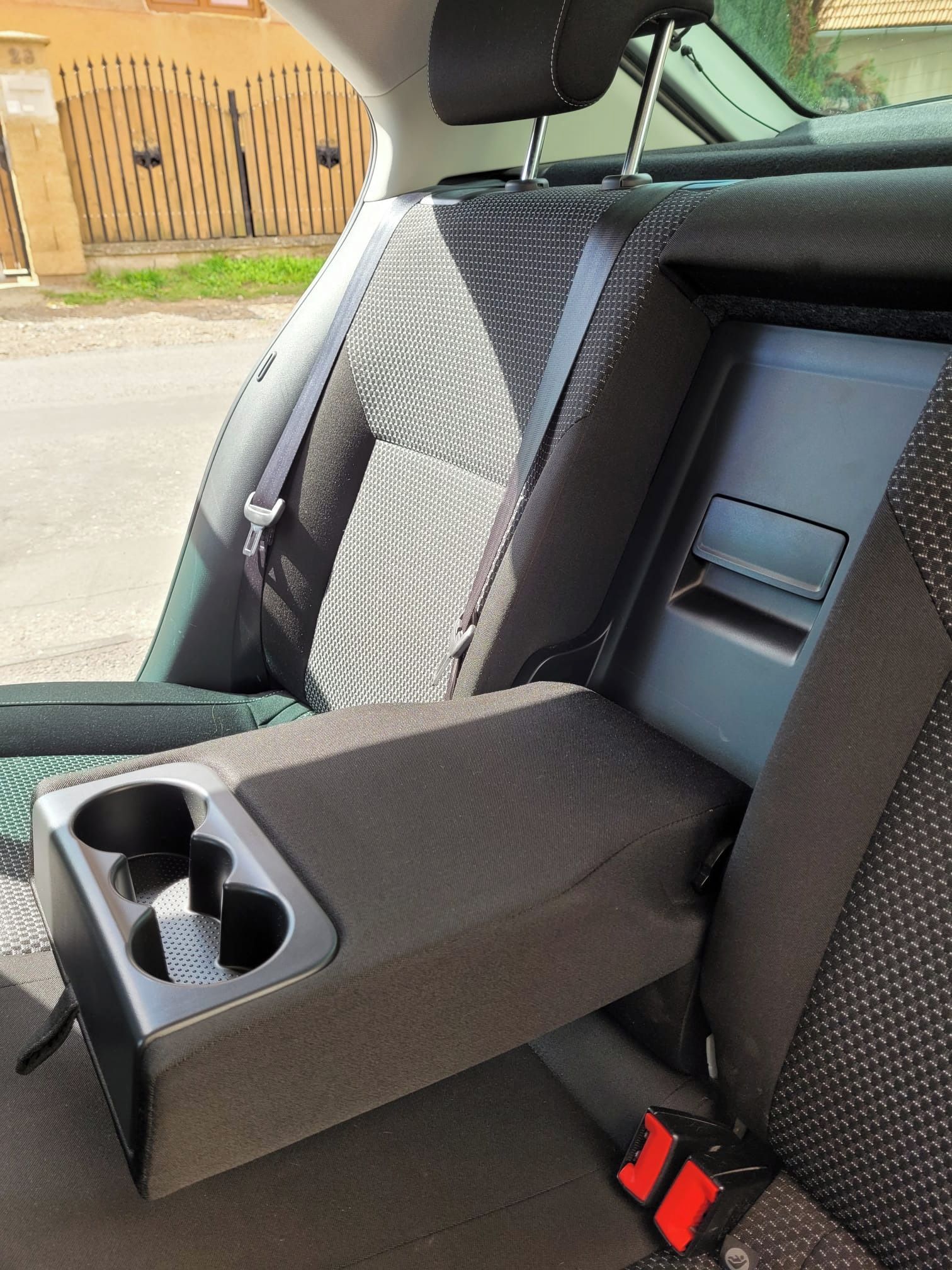 Škoda Rapid, Škoda Rapid liftback 1.2 TSI - fotka 6