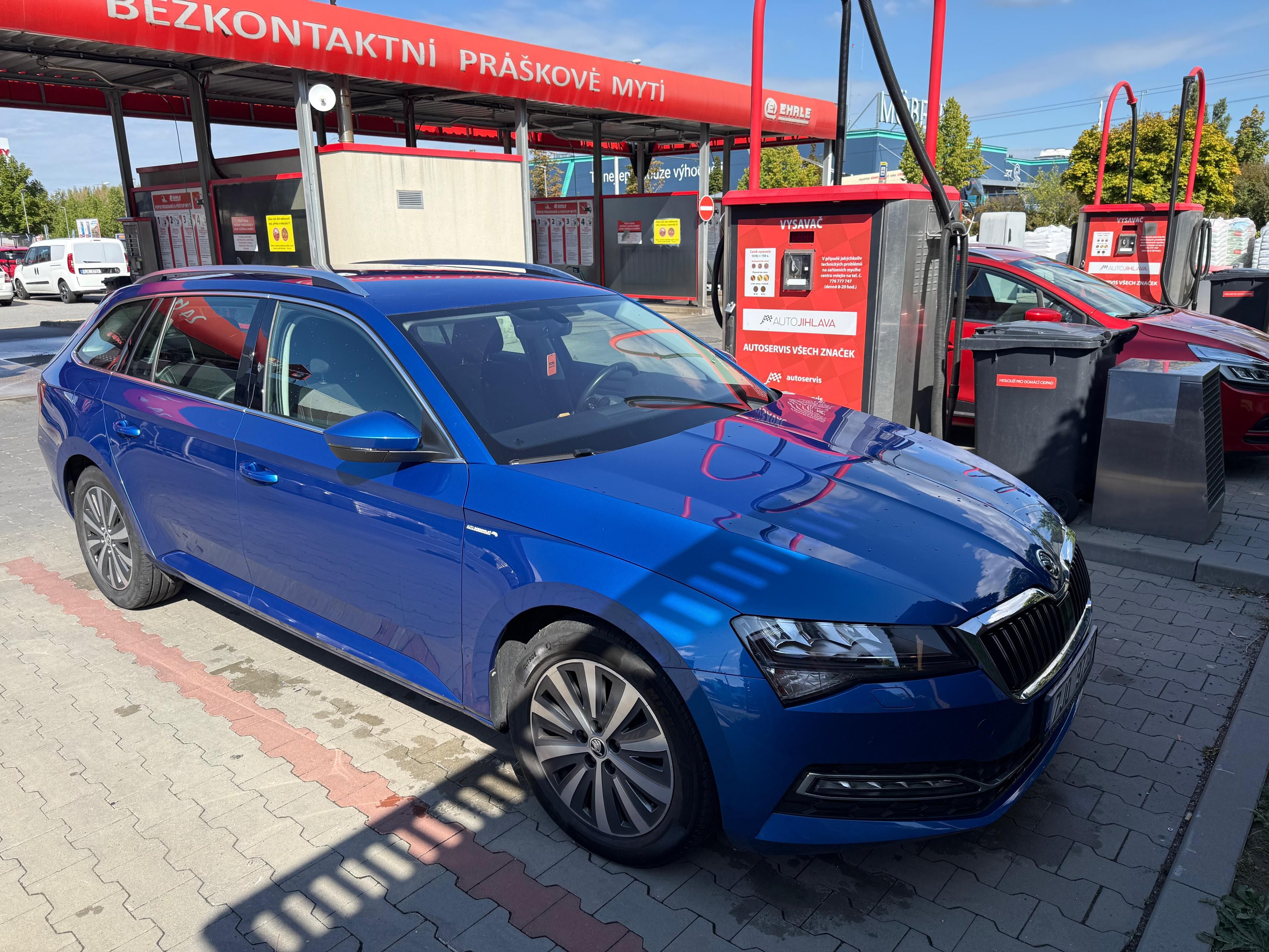 Škoda Superb, Škoda Superb combi 2.0 TDI - fotka 2
