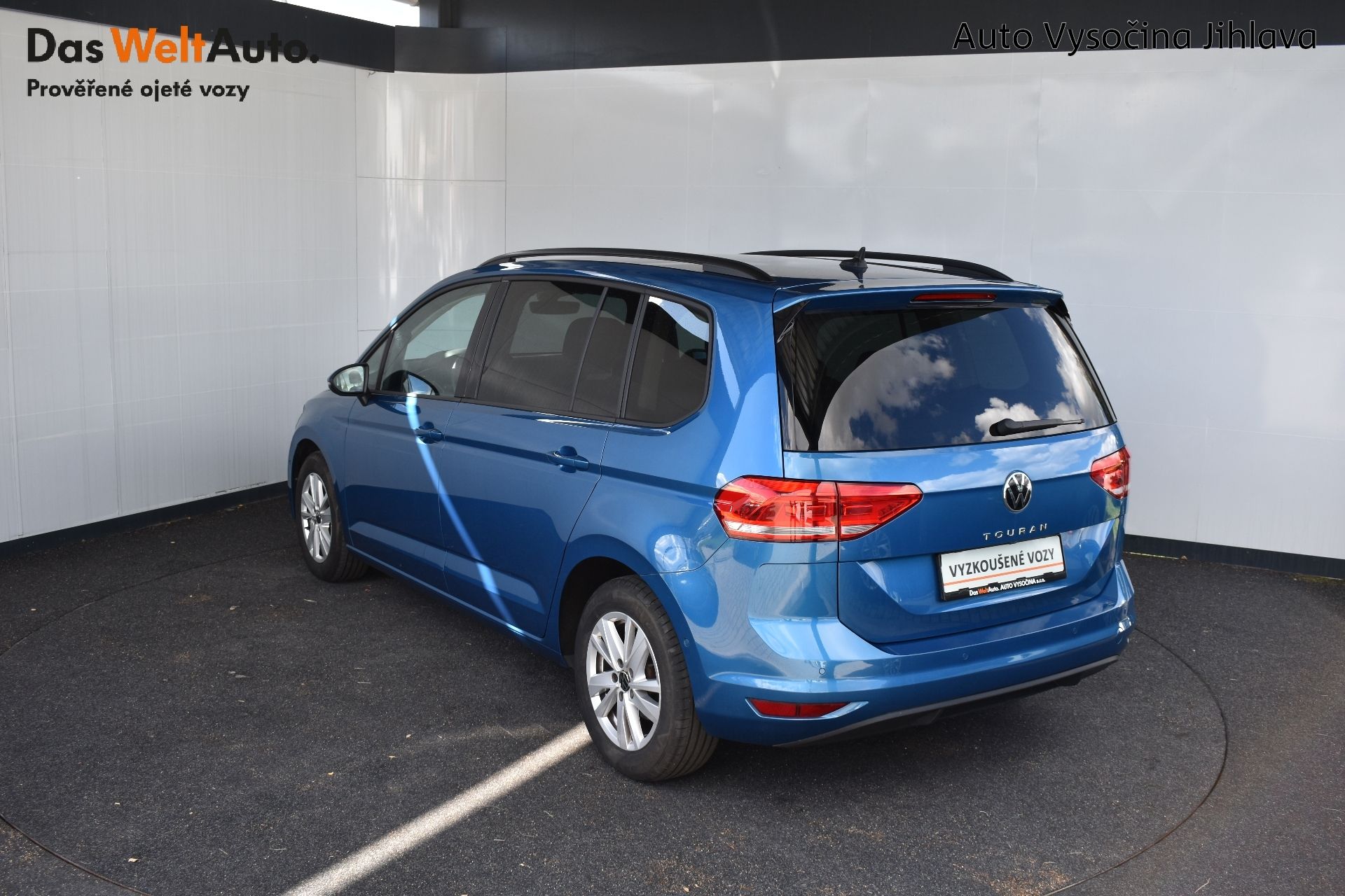 Volkswagen Touran, 1.5TSI 110kW DSG, Full LED - fotka 6