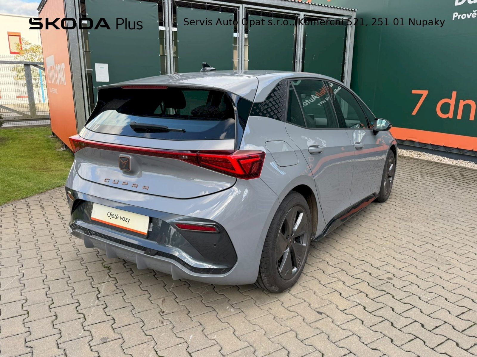 Cupra Born, 150kW / 62kWh Electric - fotka 2