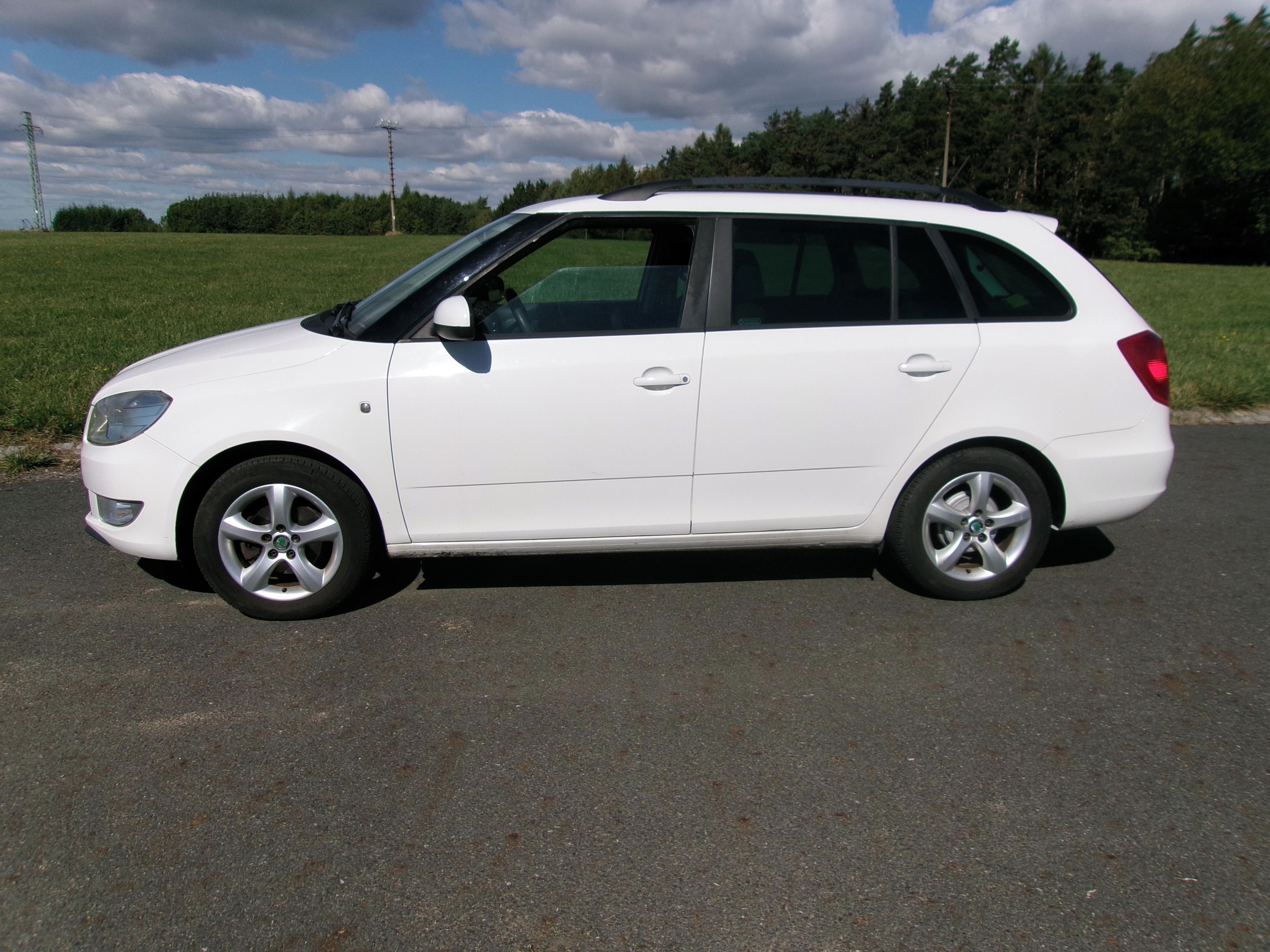 Škoda Fabia, 1,2 TSI koup ČR servisované - fotka 2
