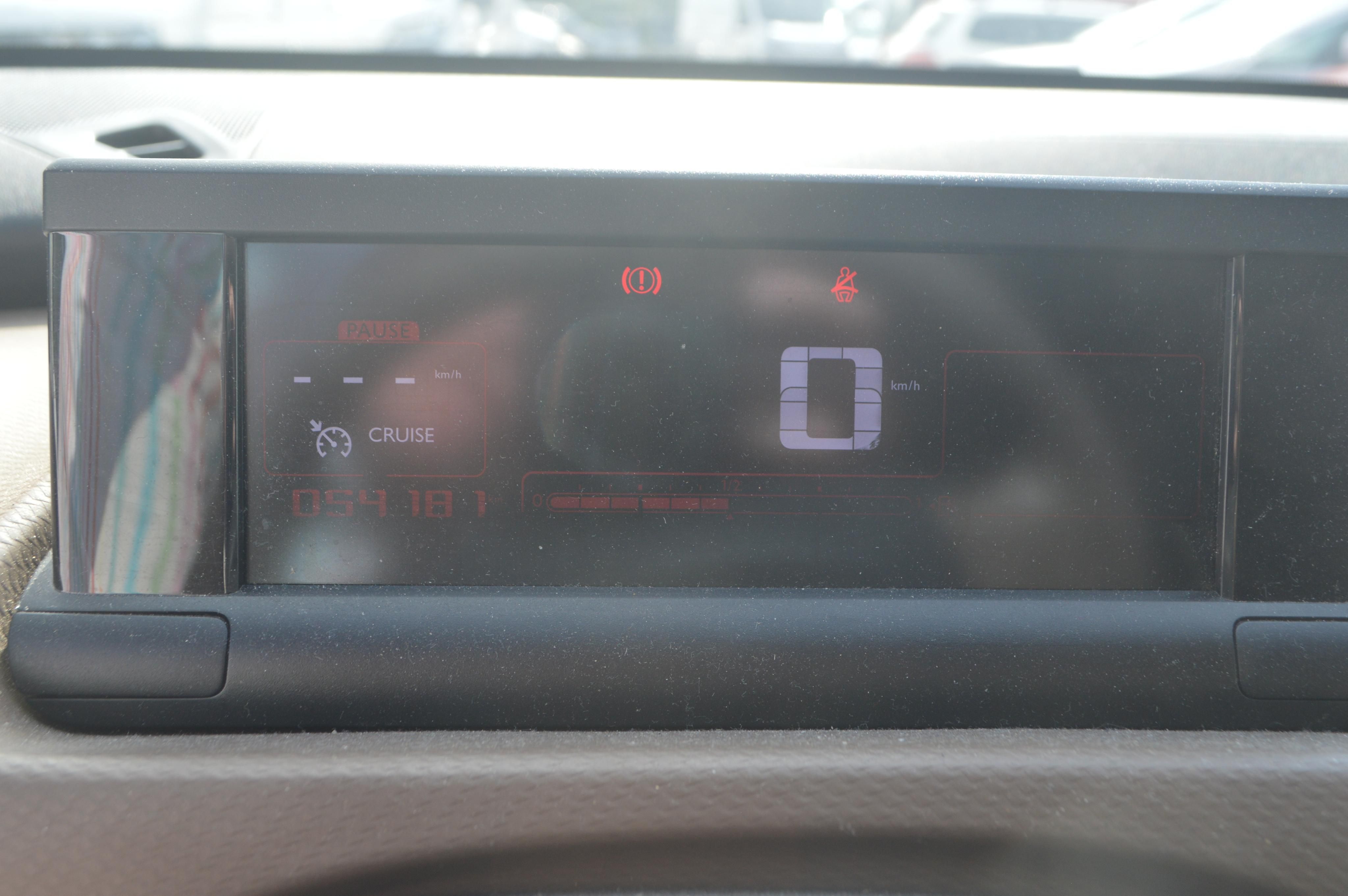 Citroën C4 Cactus, 1,2 Pure Tech II.MAJITEL TAŽNÉ - fotka 6