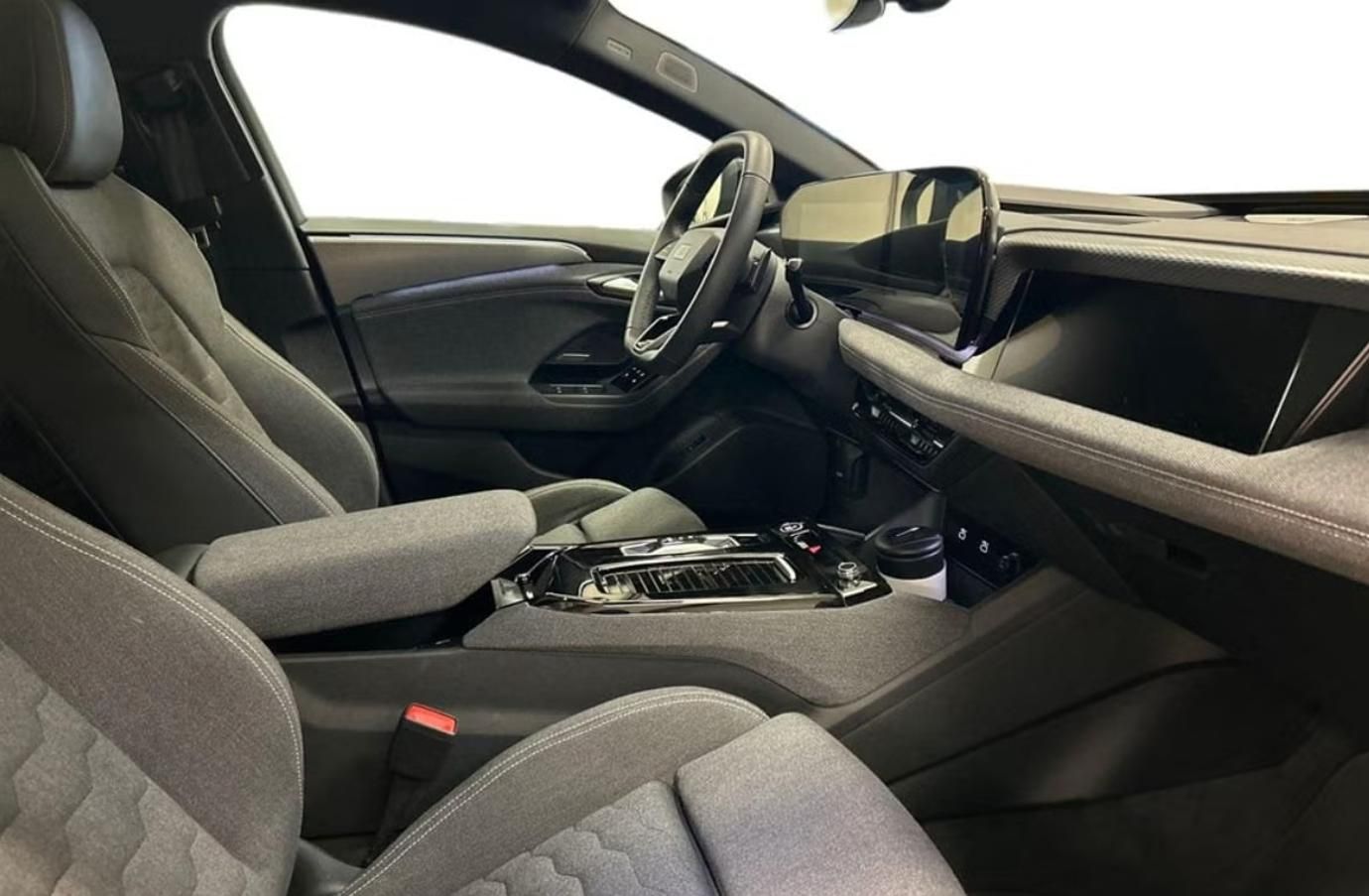 Audi A6 Avant, e-tron Q 360k Tech Pro Pano - fotka 5