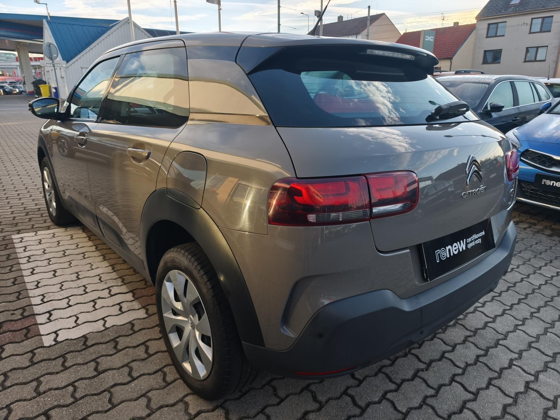 Citroën C4 Cactus, 2020 ČR 1.2 PT 81kW 1.MAJITEL - fotka 4