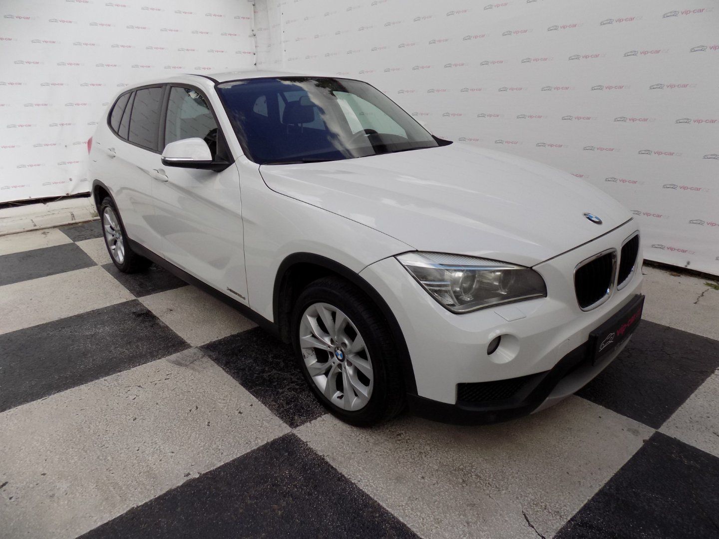 BMW X1, 18d/xDrive/Bi-xenon/ČR/ - fotka 5