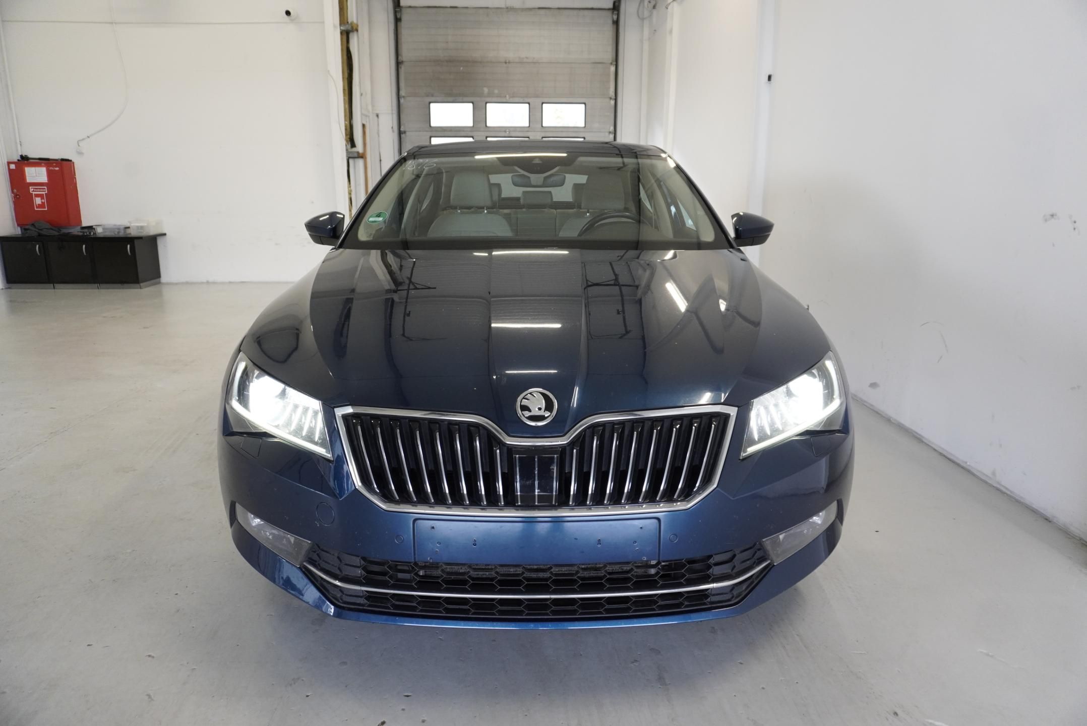 Škoda Superb, 2.0TDi 110 kW, DSG7+ZIMNÍ SADA - fotka 2