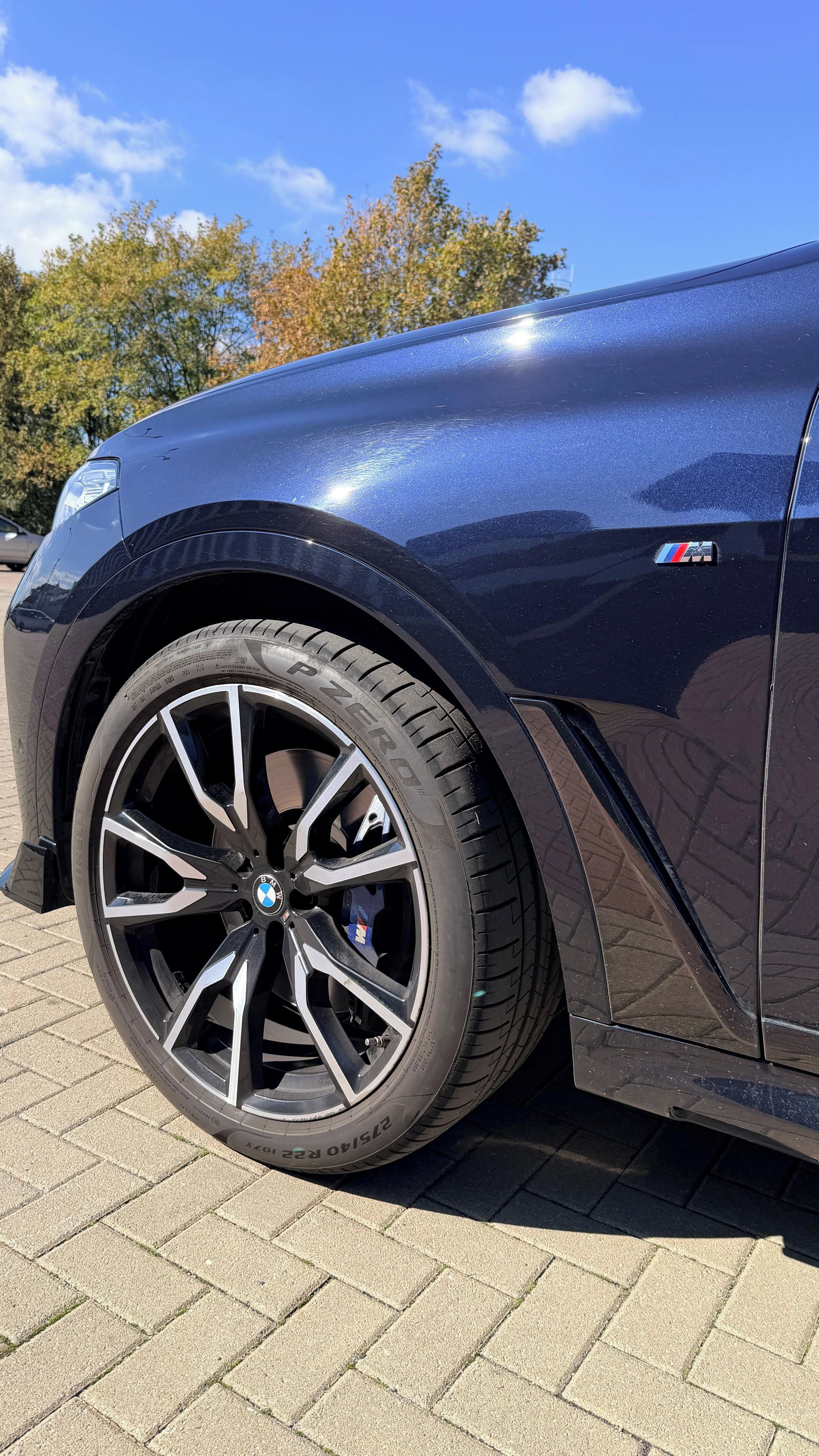 BMW X7 - fotka 4
