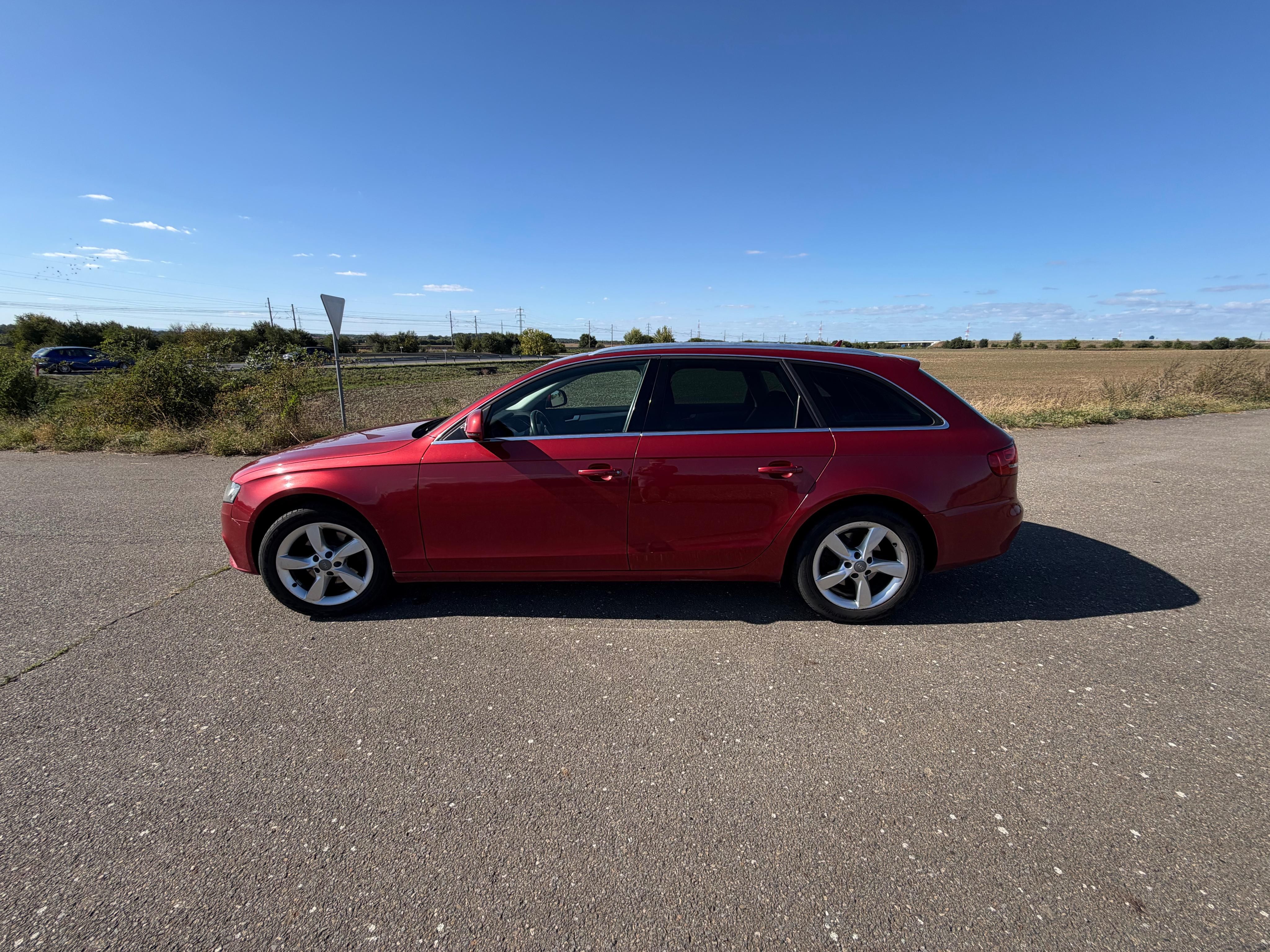 Audi A4, 2.0 TDI Avant - fotka 4