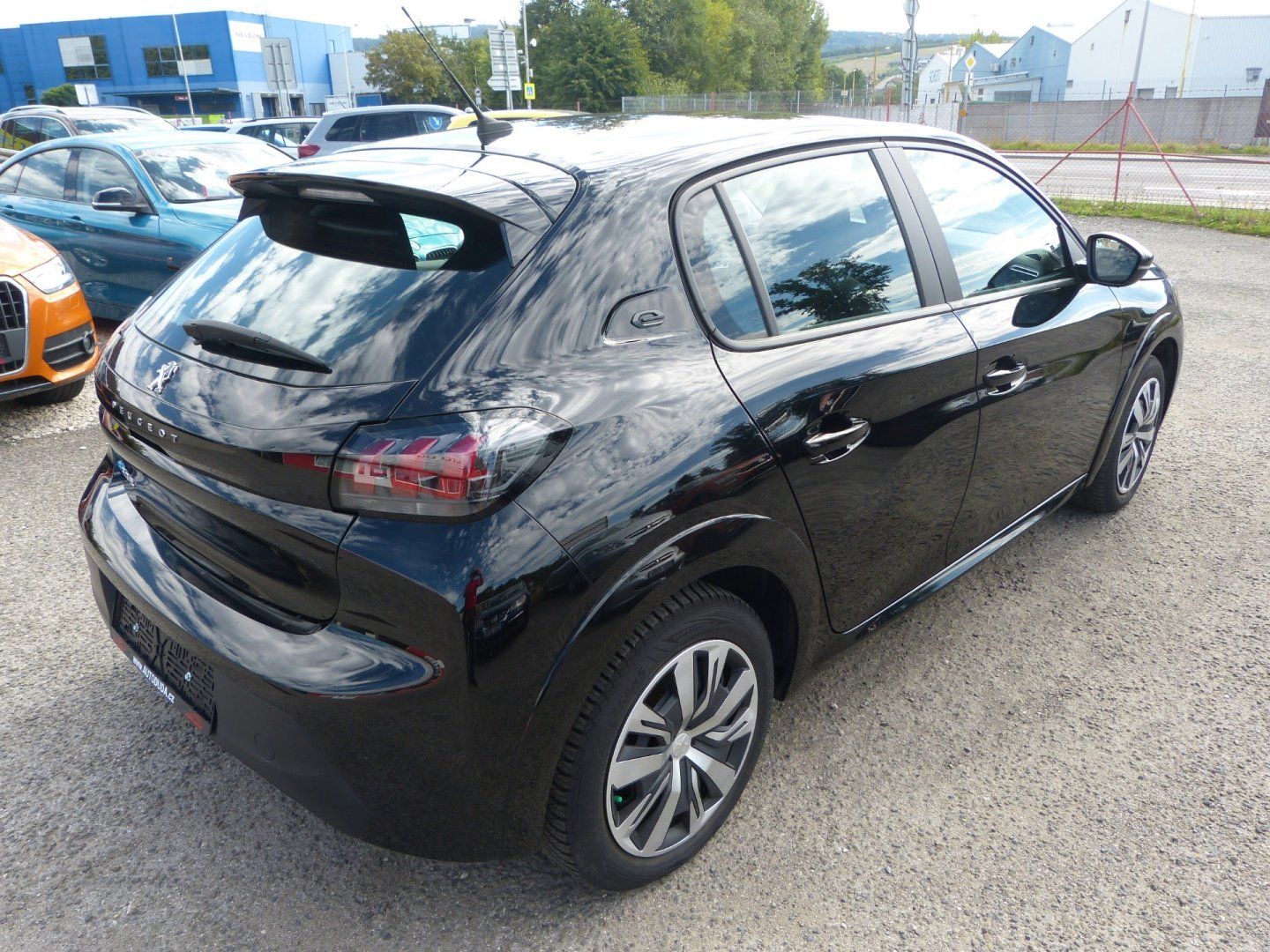 Peugeot 208, E - fotka 6