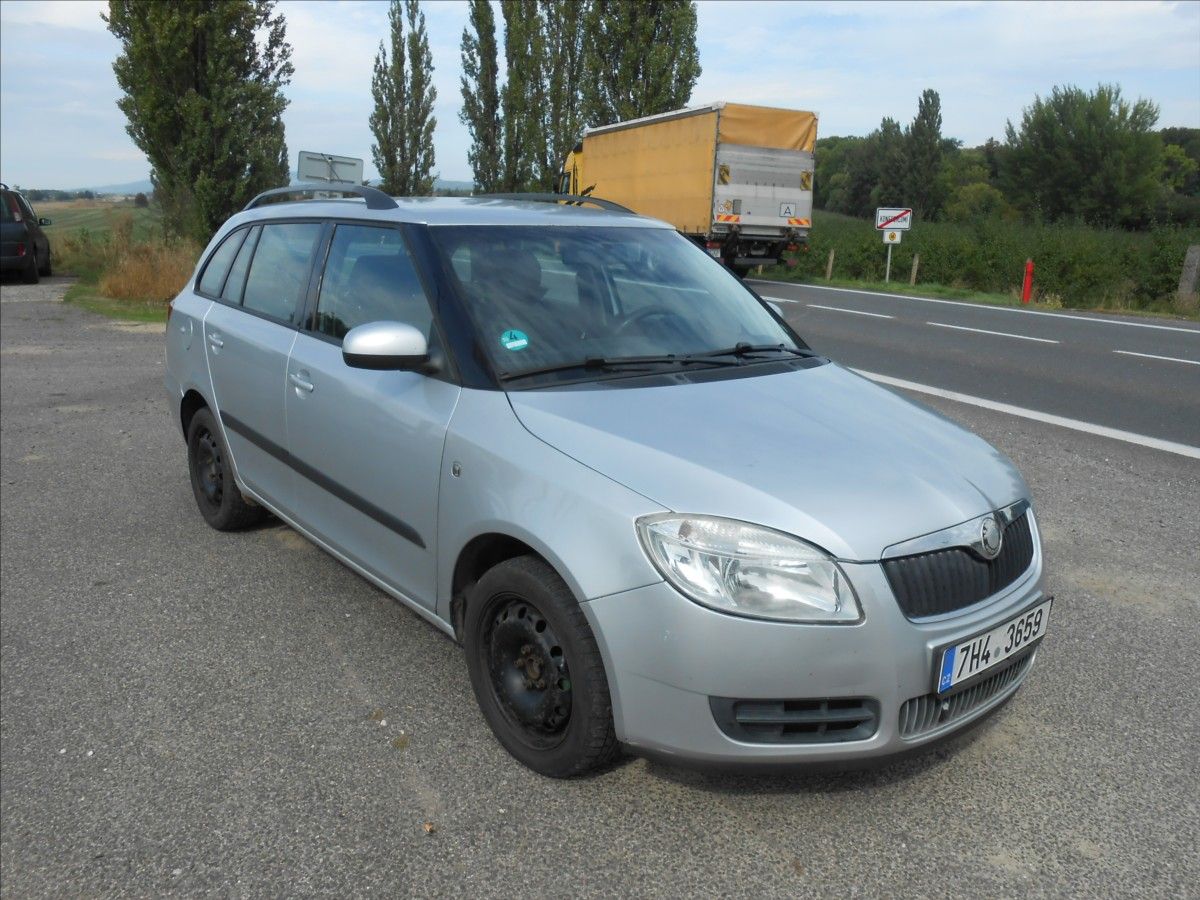 Škoda Fabia, 1,9 TDI 77 kW KLIMA Historie - fotka 5